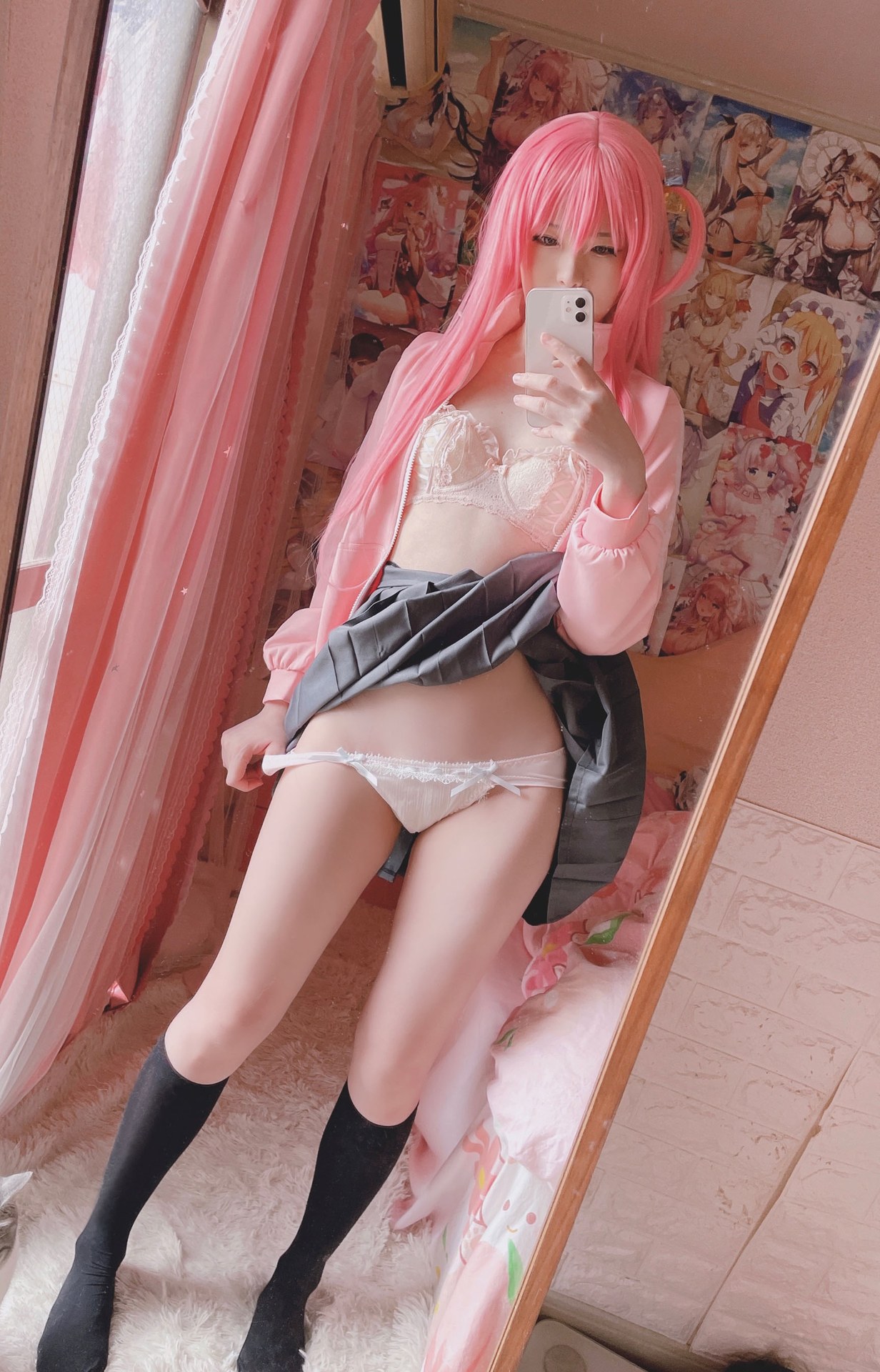 [cosplay] 习呆呆 - 波奇酱：露穴翘臀蕾丝内衣大尺度角色还原 20P1V