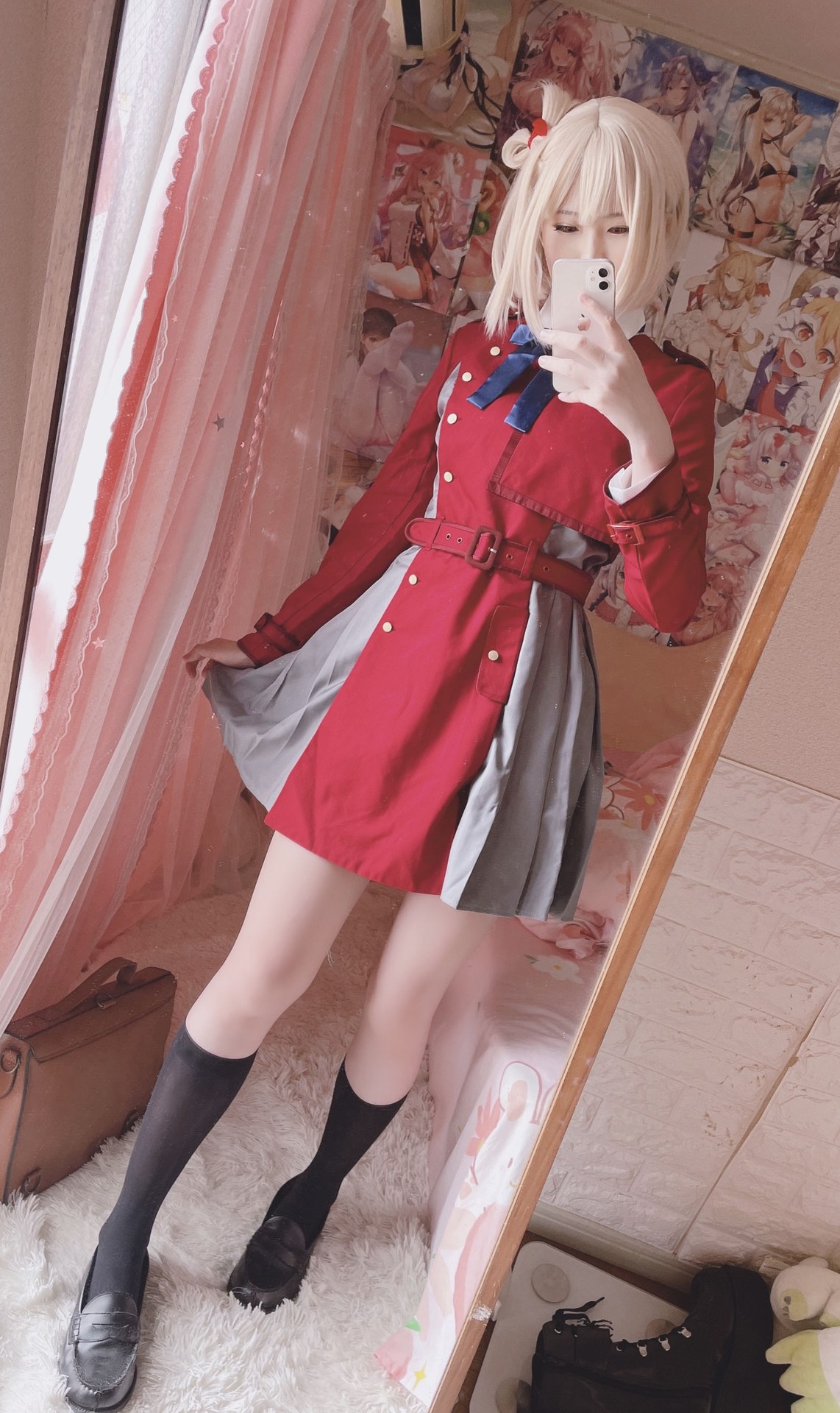 [cosplay] 习呆呆 - 锦木千束：蕾丝内衣翘臀制服大尺度角色还原 20P2V