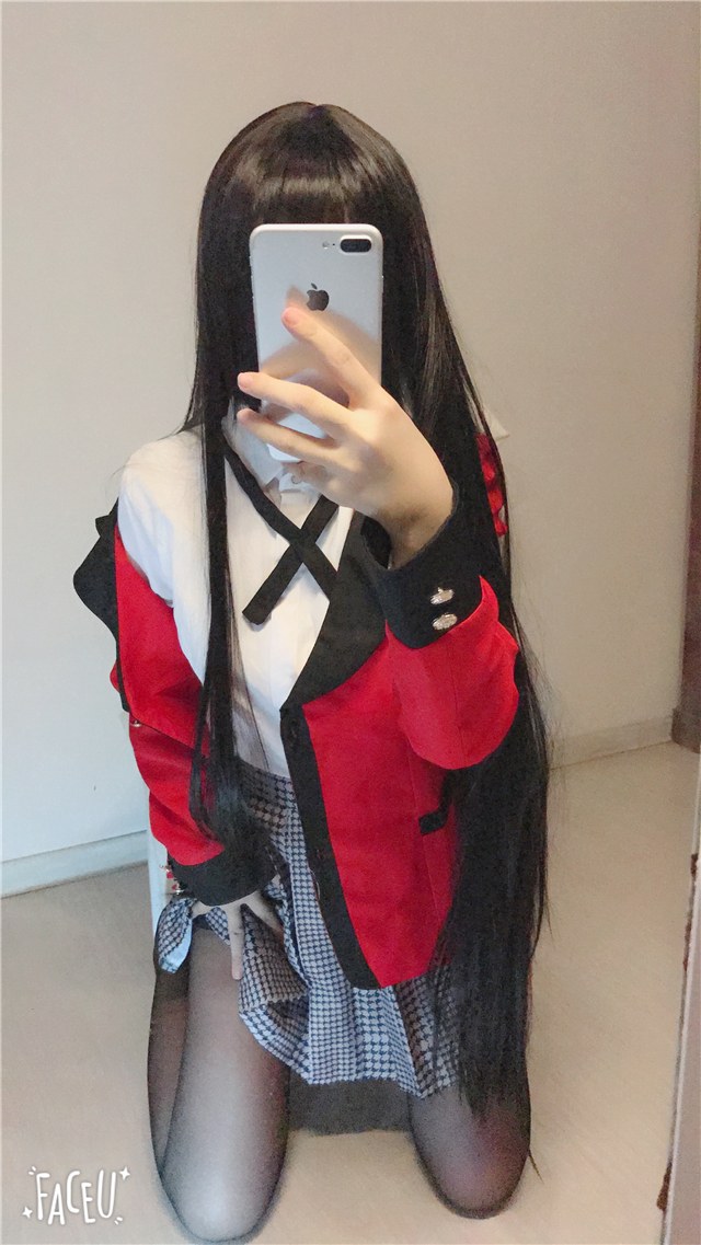 [私房] Shaonv Yinghua - Selfie Bundle: 私室風写真 自撮り 露出表現 写真集 277P4V
