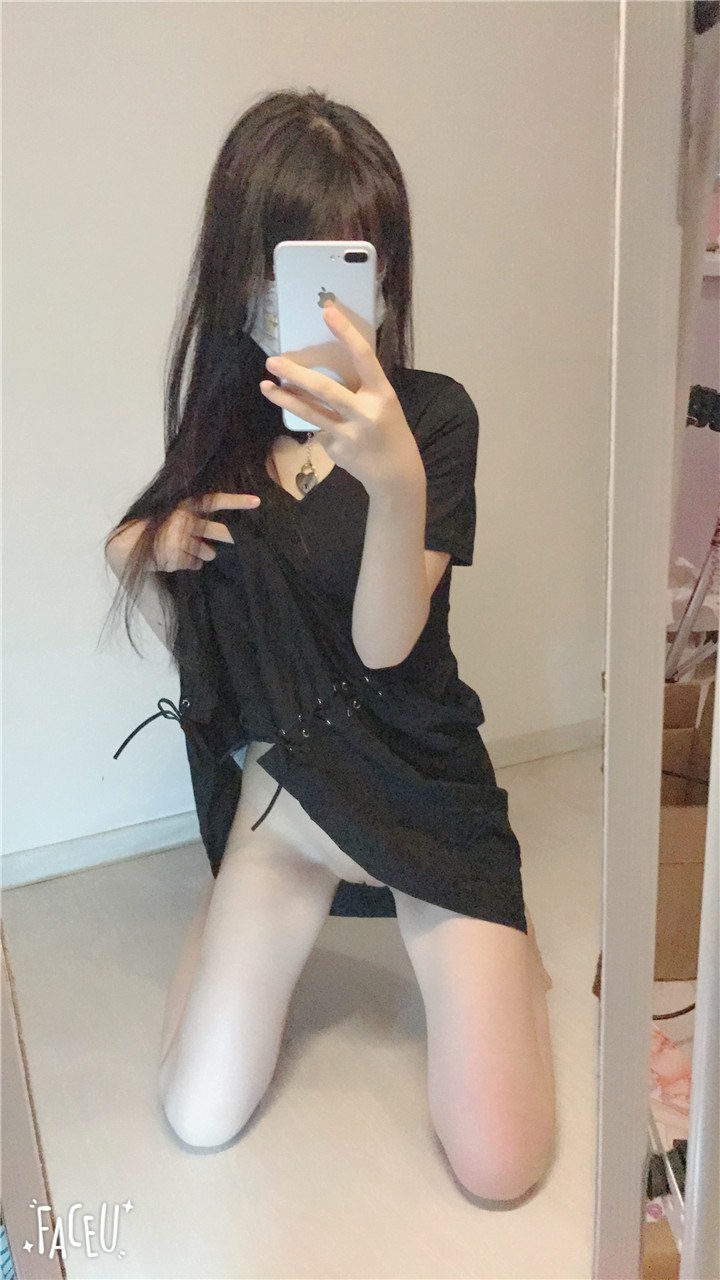 [Private Room] Shaonv Yinghua - Selfie Bundle: private-room photo set selfie styling topless details photo set 277P4V