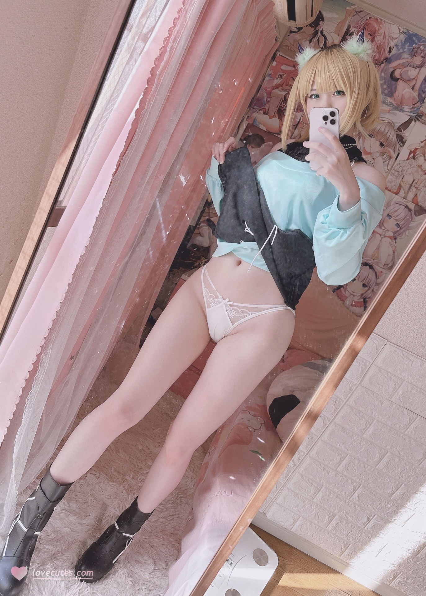 Xi Daidai - Cat-ear Casual Wear 사적인 분위기의 실사 사진집 20P1V