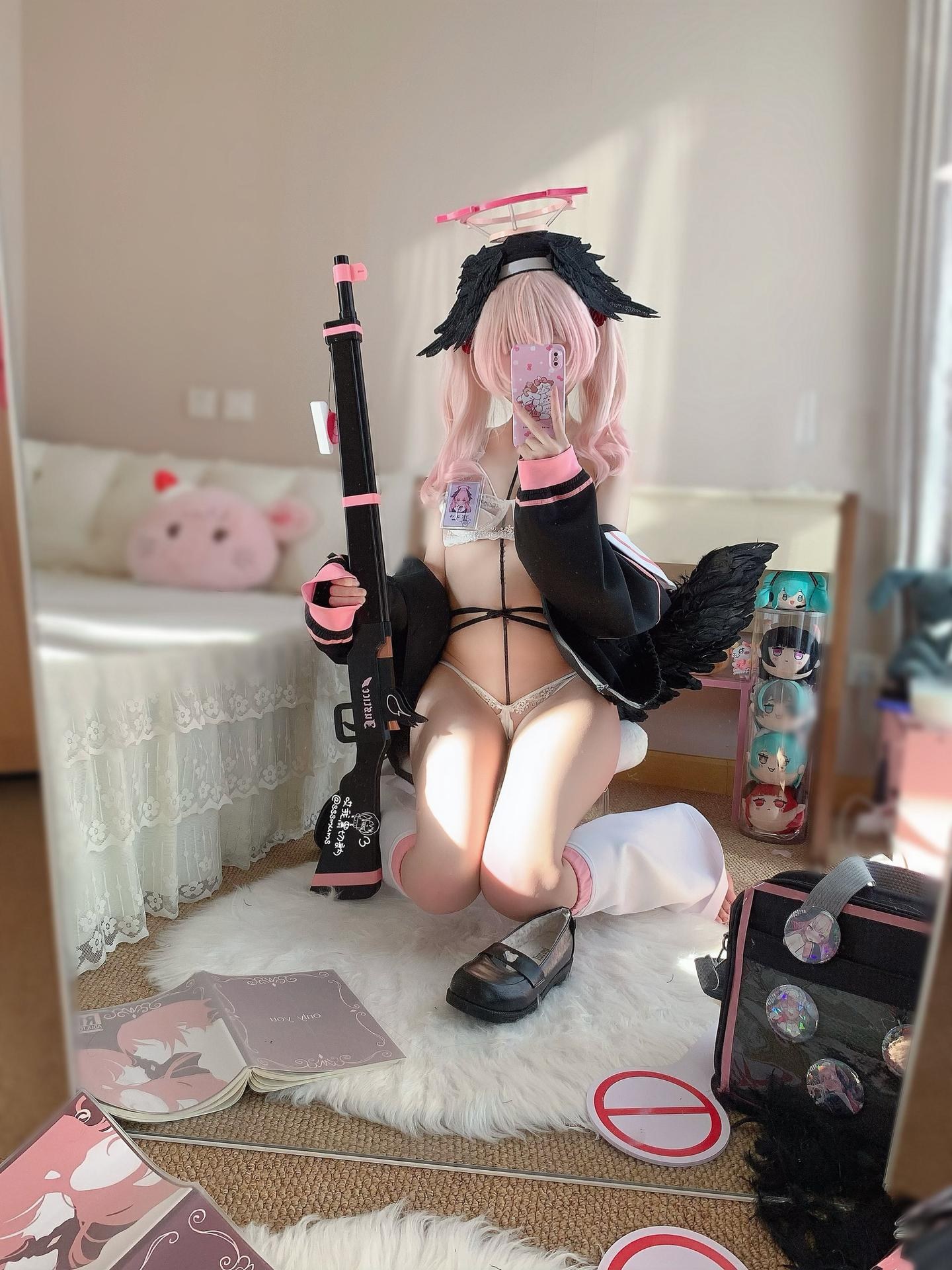[Cosplay] Quqi Ruanfufu - 블루 아카이브 코하루 흰 스타킹 46P3V
