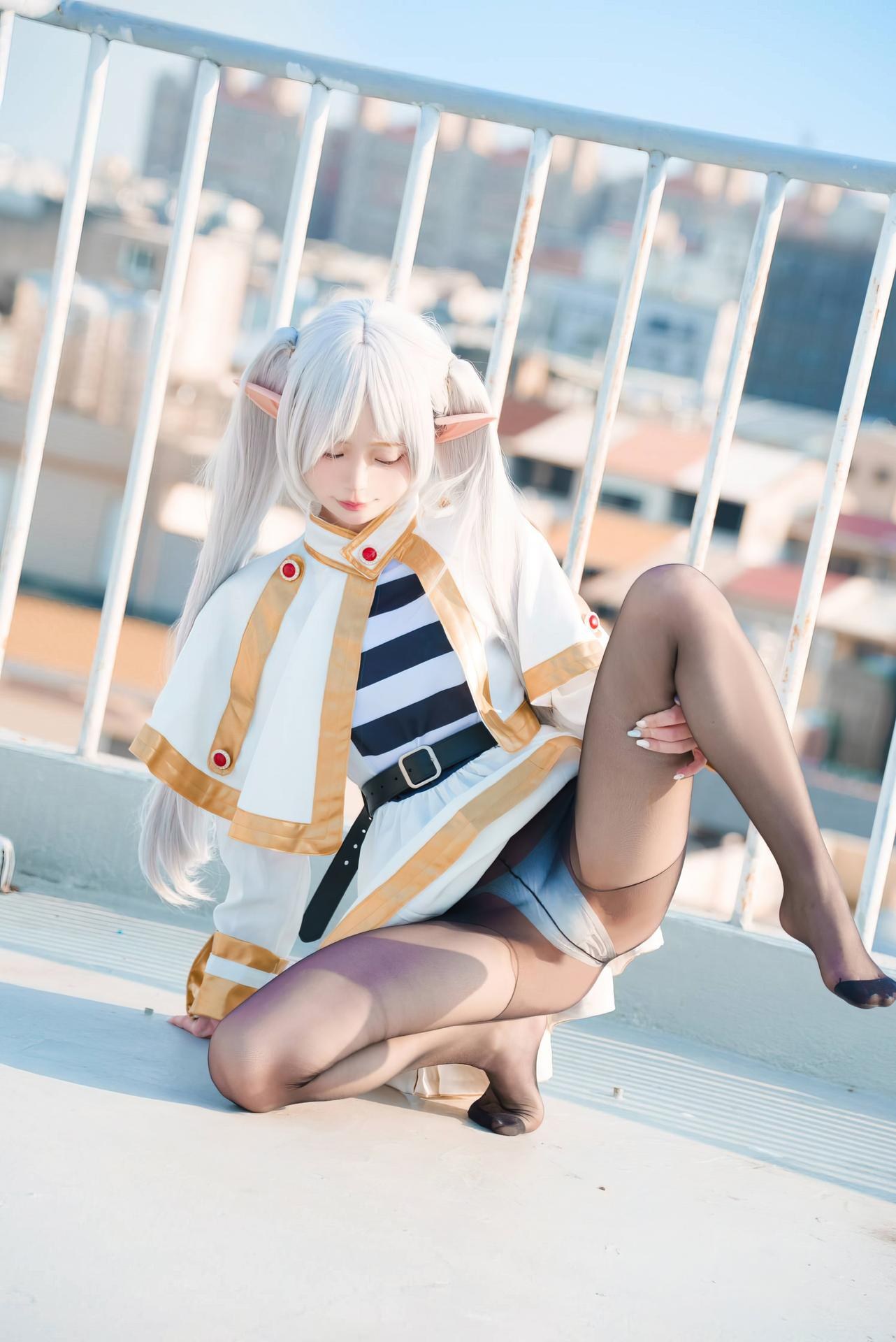 [cosplay] Irisuare(愛莉) - Frieren：Frieren角色還原美腿大尺度 31P
