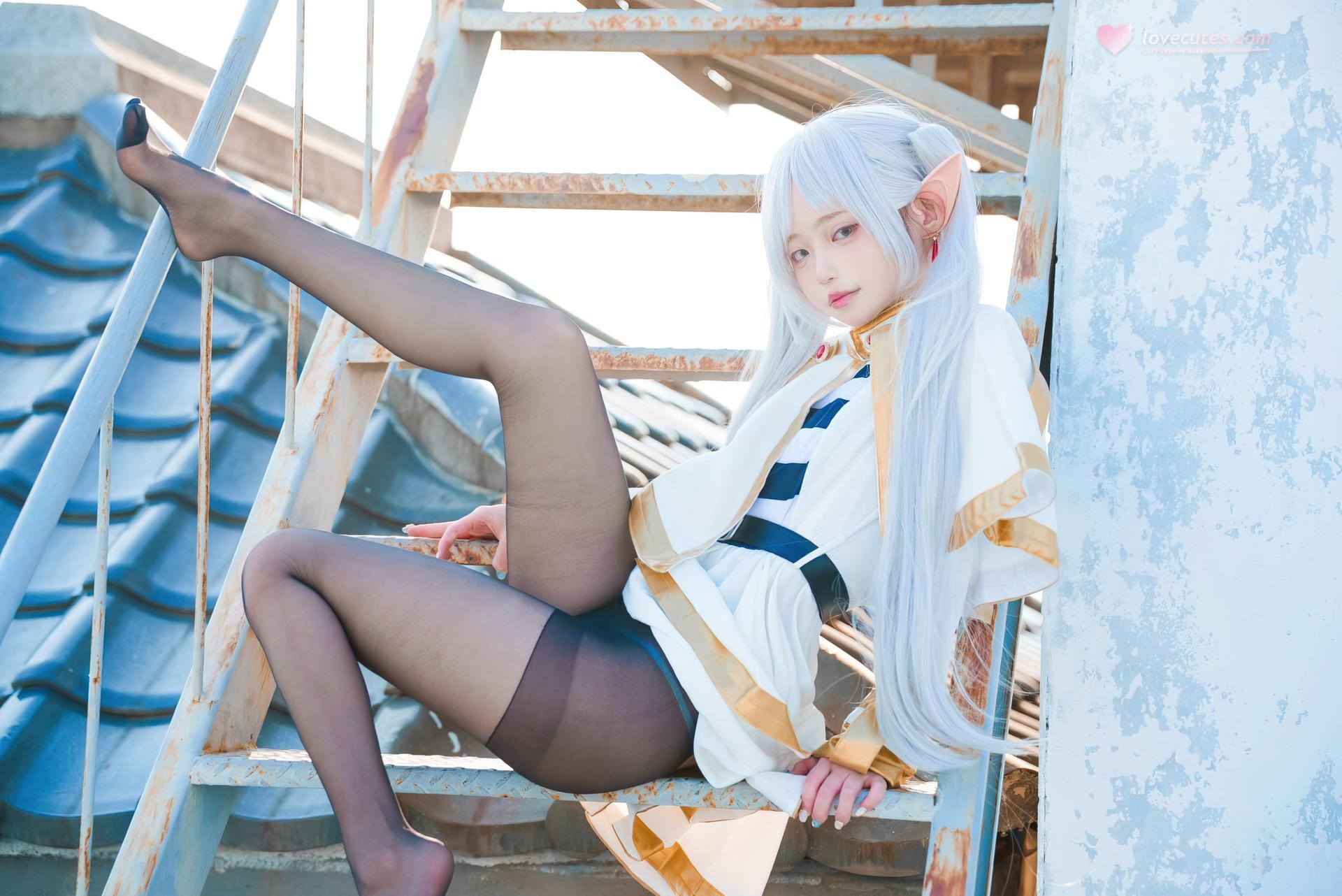 [cosplay] Irisuare(愛莉) - Frieren：Frieren角色還原美腿大尺度 31P