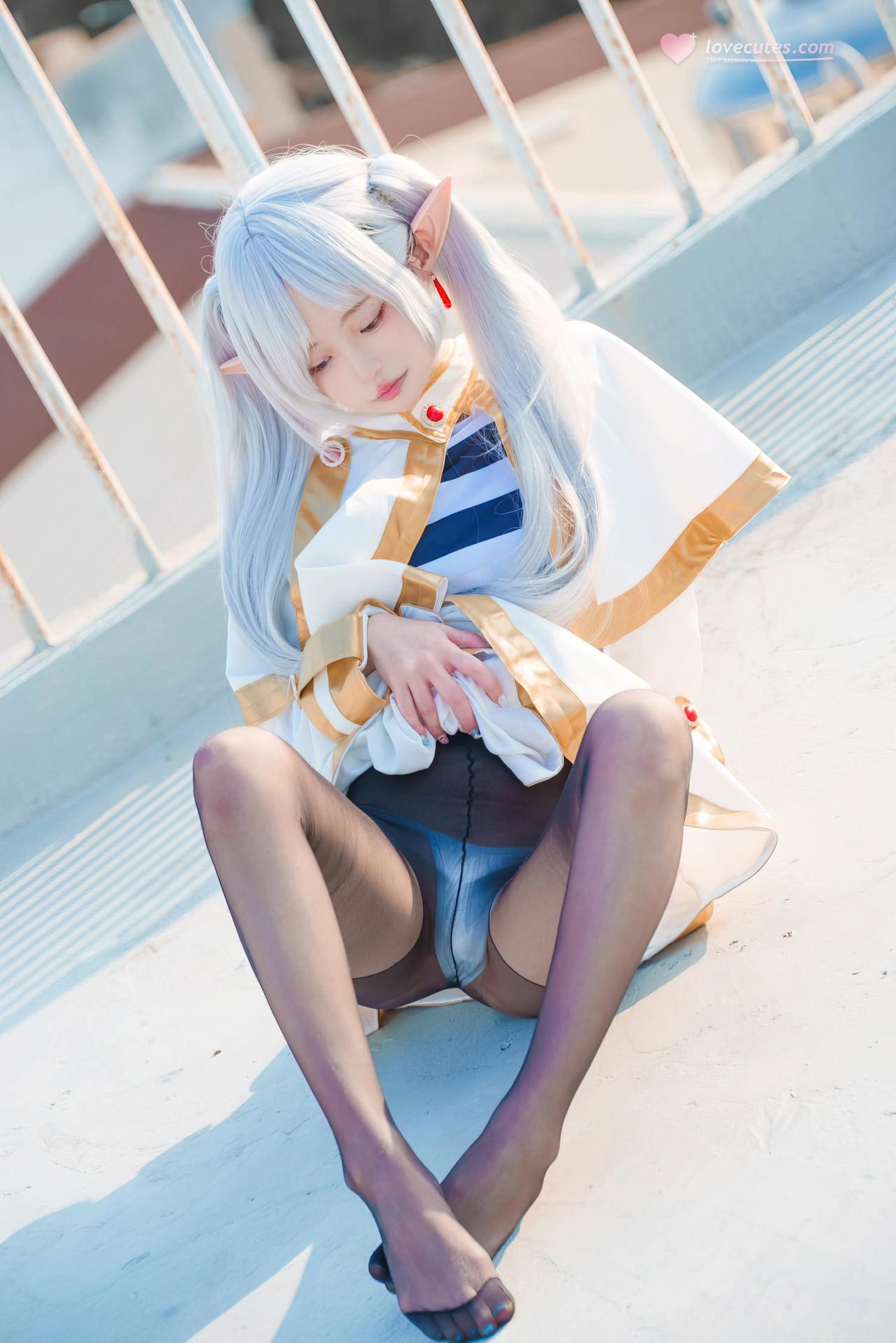 [コスプレ] Irisuare(愛莉) - Frieren 屋上エルフ衣装と黒スト 31P