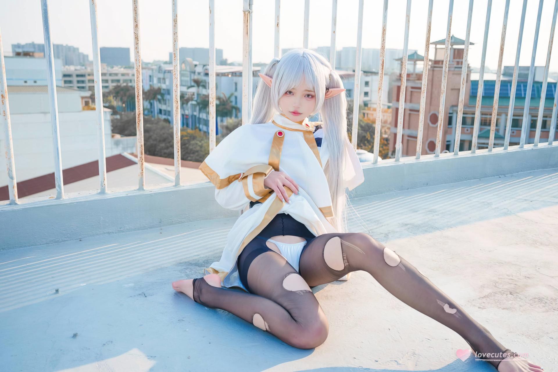[コスプレ] Irisuare(愛莉) - Frieren 屋上エルフ衣装と黒スト 31P