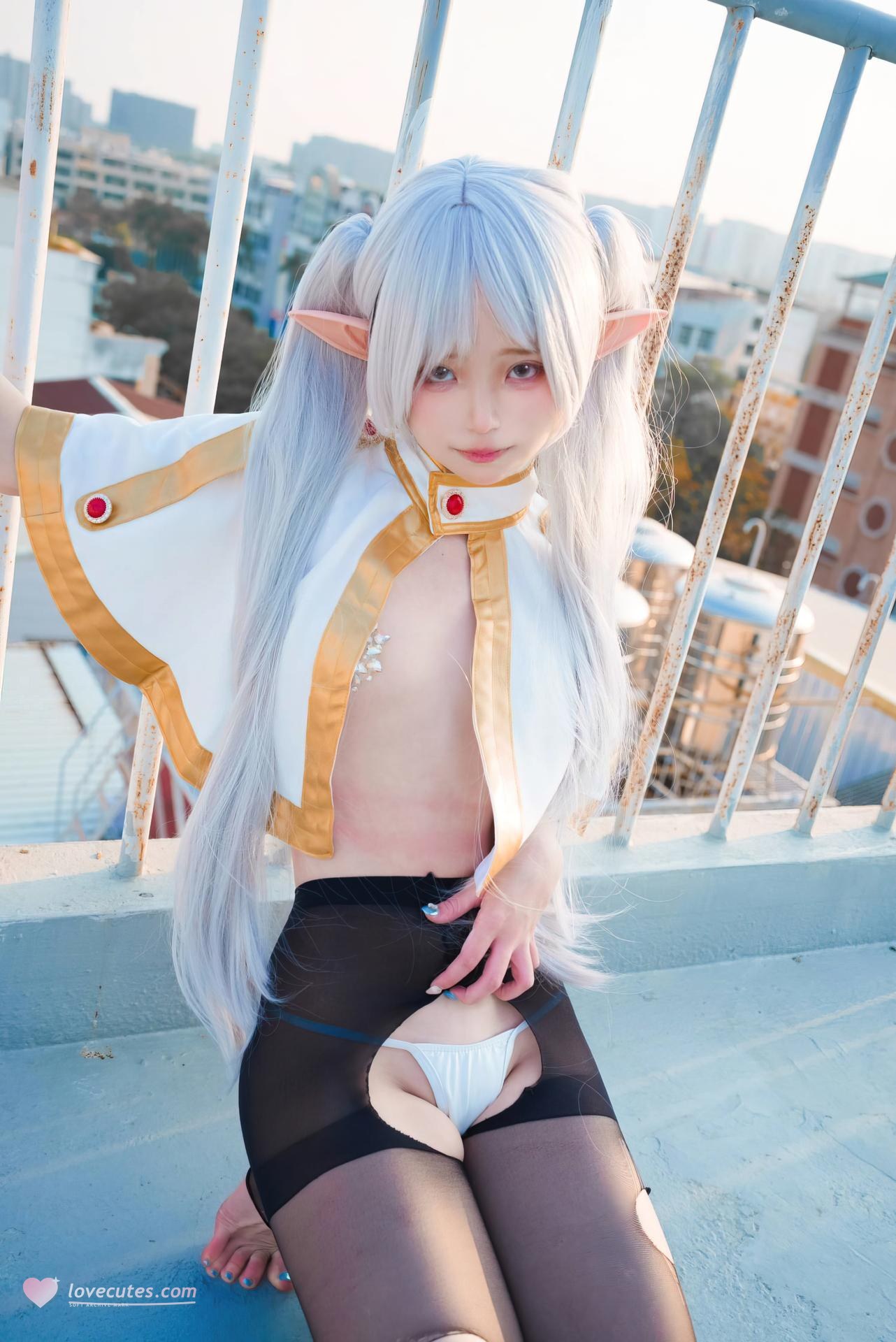 [コスプレ] Irisuare(愛莉) - Frieren 屋上エルフ衣装と黒スト 31P