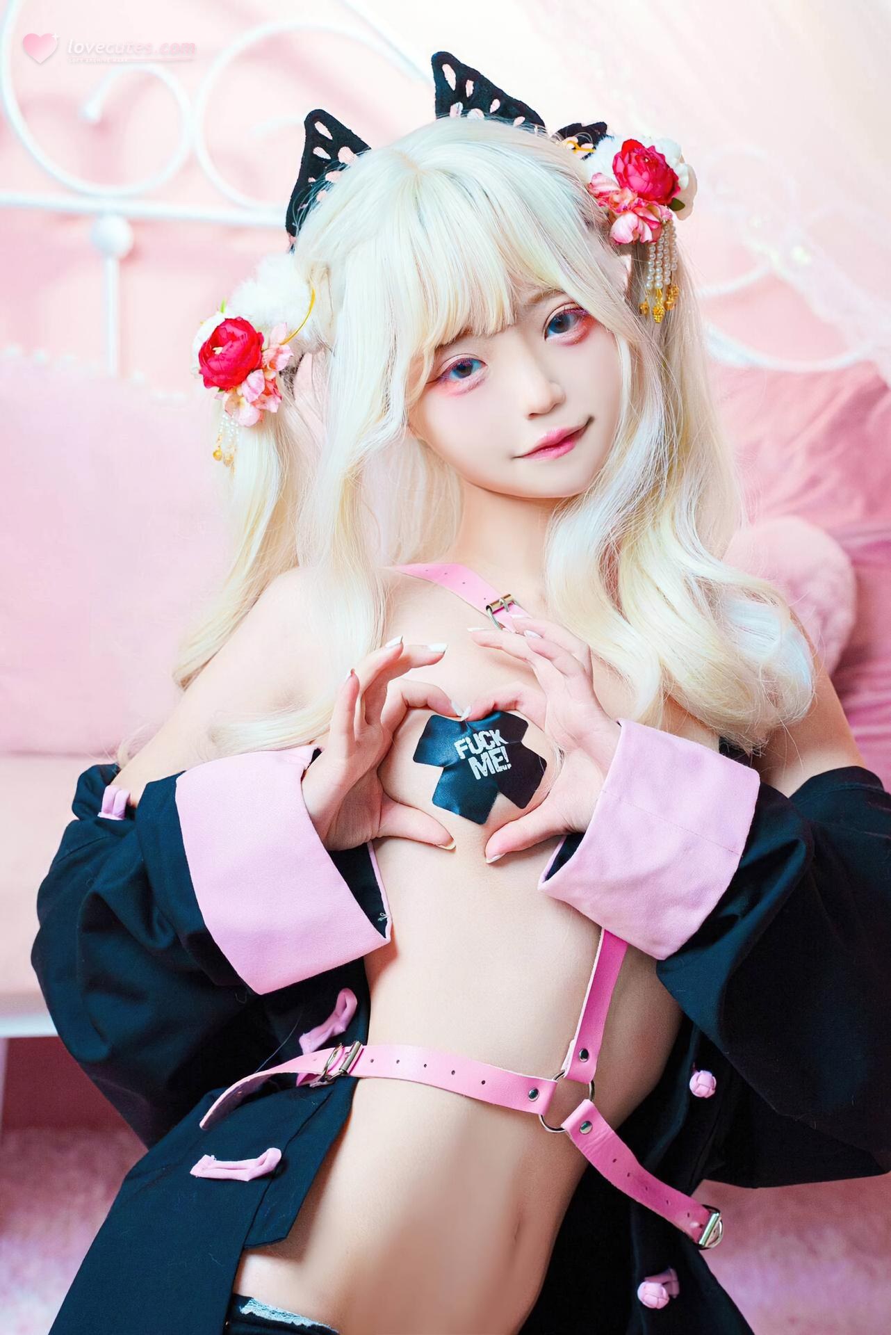 [cosplay] Irisuare(愛莉) - Illya：Illya角色還原美腿大尺度 34P