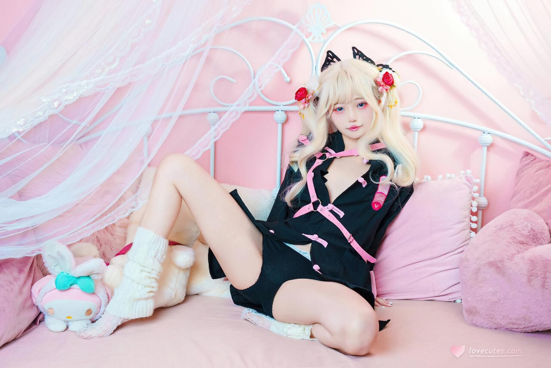 [cosplay] Irisuare(愛莉) - Illya：Illya角色還原美腿大尺度 34P