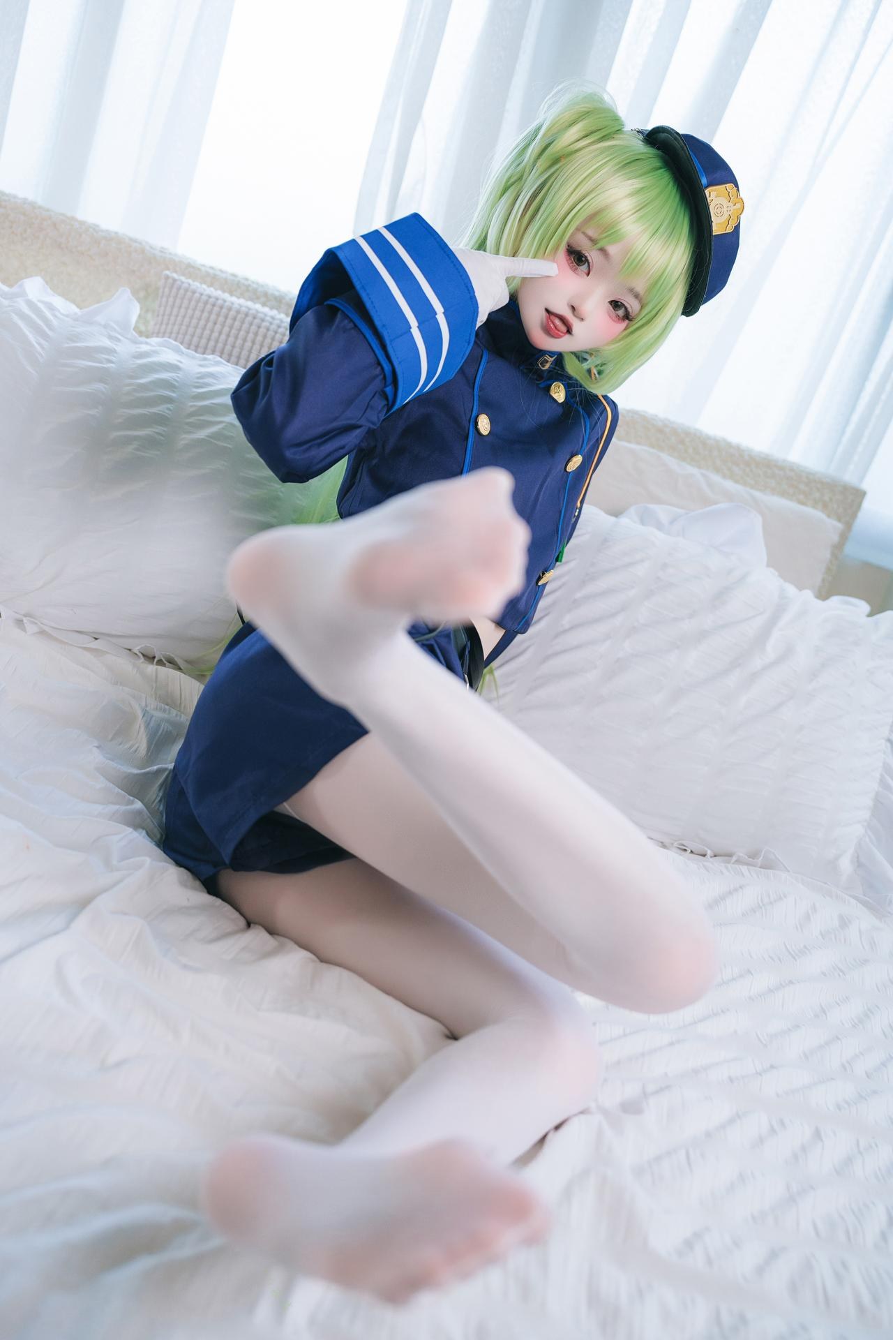 [cosplay] Irisuare(愛莉) - 橘希望：碧蓝档案 橘希望角色還原美腿大尺度 18P1V