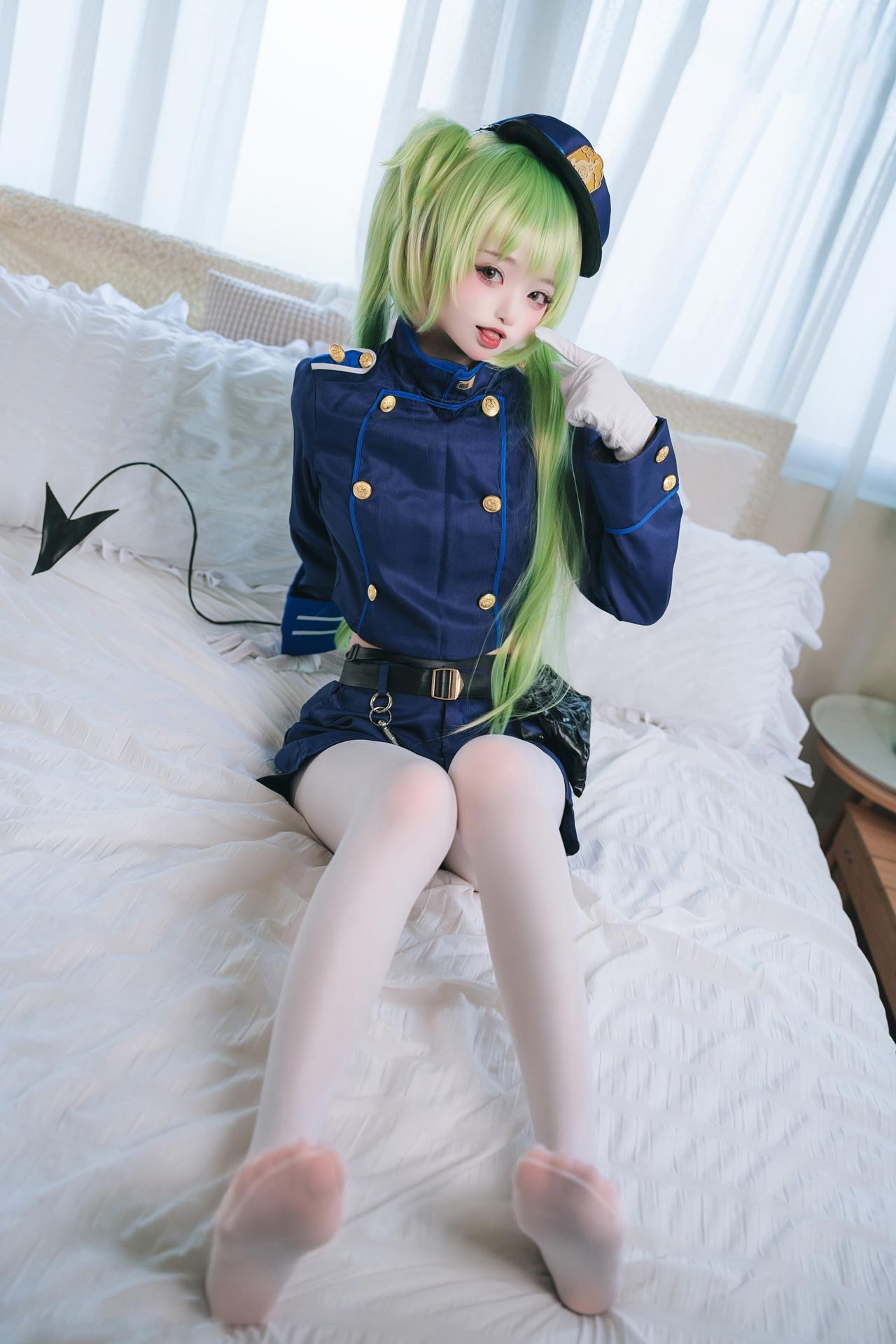 [cosplay] Irisuare(愛莉) - 橘希望：碧蓝档案 橘希望角色還原美腿大尺度 18P1V