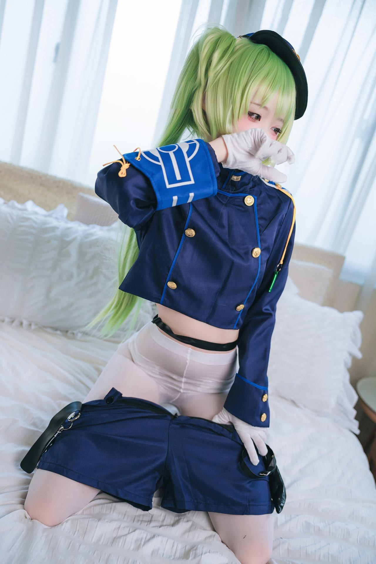 [cosplay] Irisuare(愛莉) - 橘希望：碧蓝档案 橘希望角色還原美腿大尺度 18P1V
