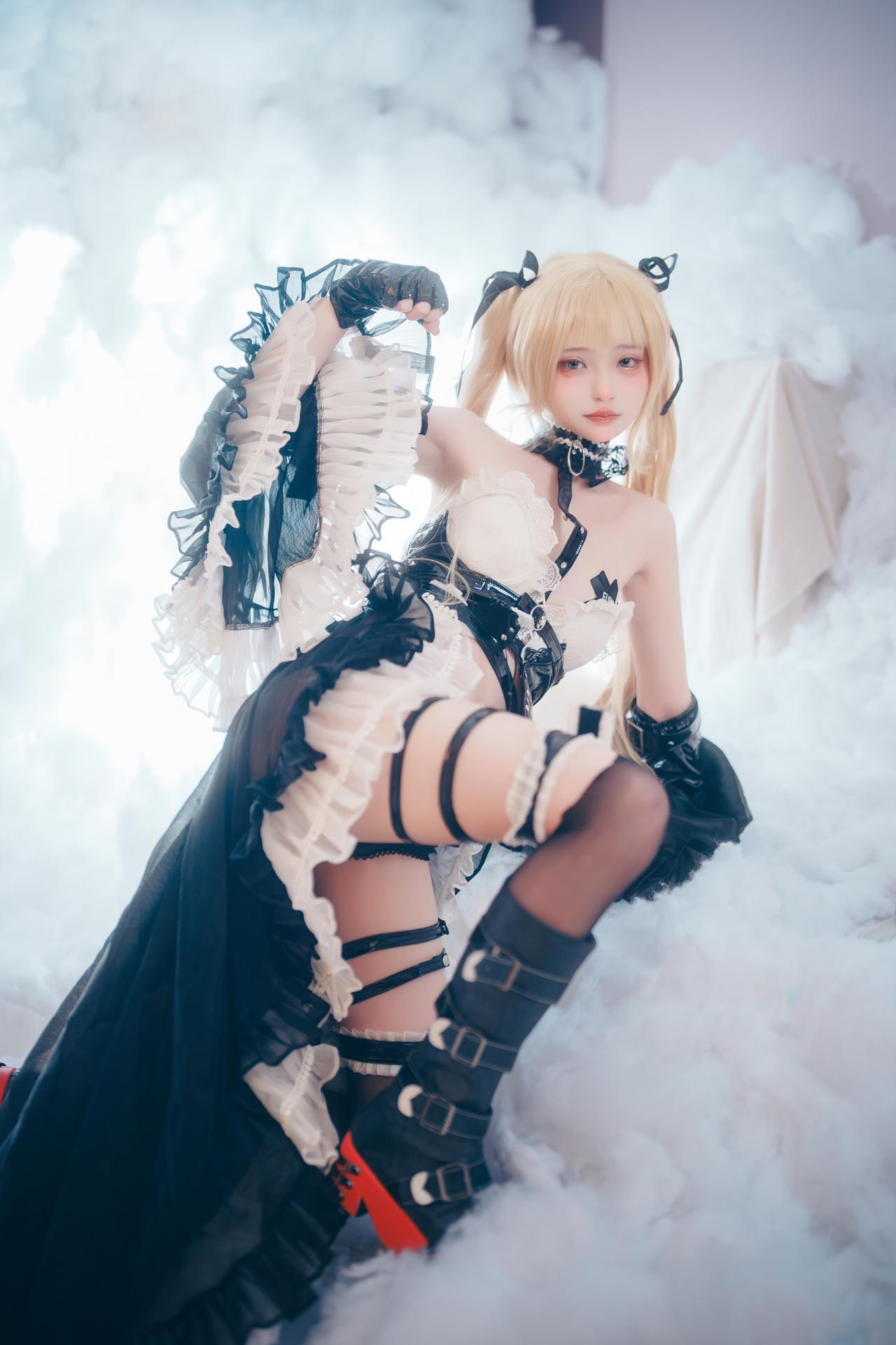 [cosplay] Irisuare(愛莉) - Marie Rose：Marie Rose角色還原美腿大尺度 68P