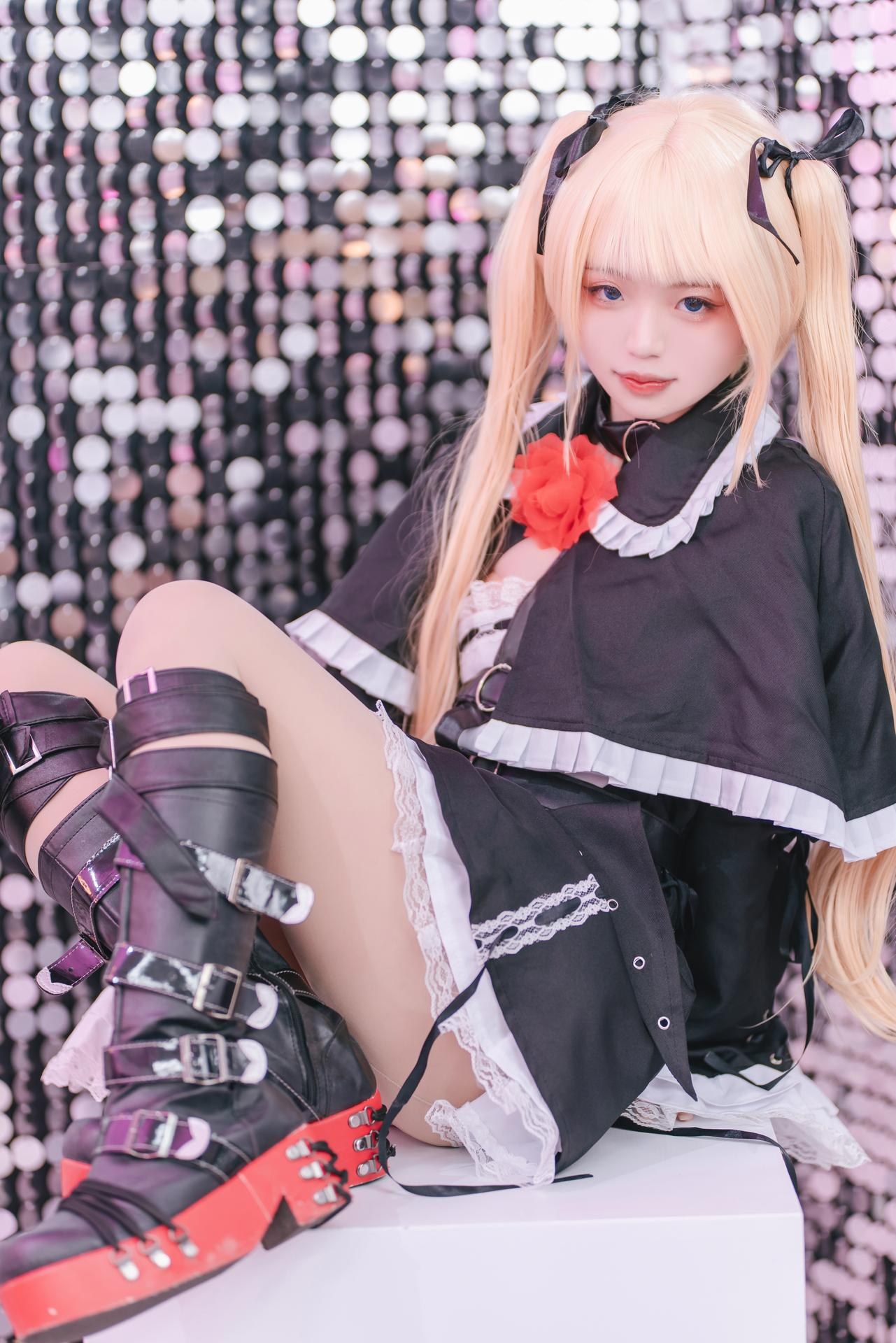 [cosplay] Irisuare(愛莉) - Marie Rose：Marie Rose角色還原美腿大尺度 68P