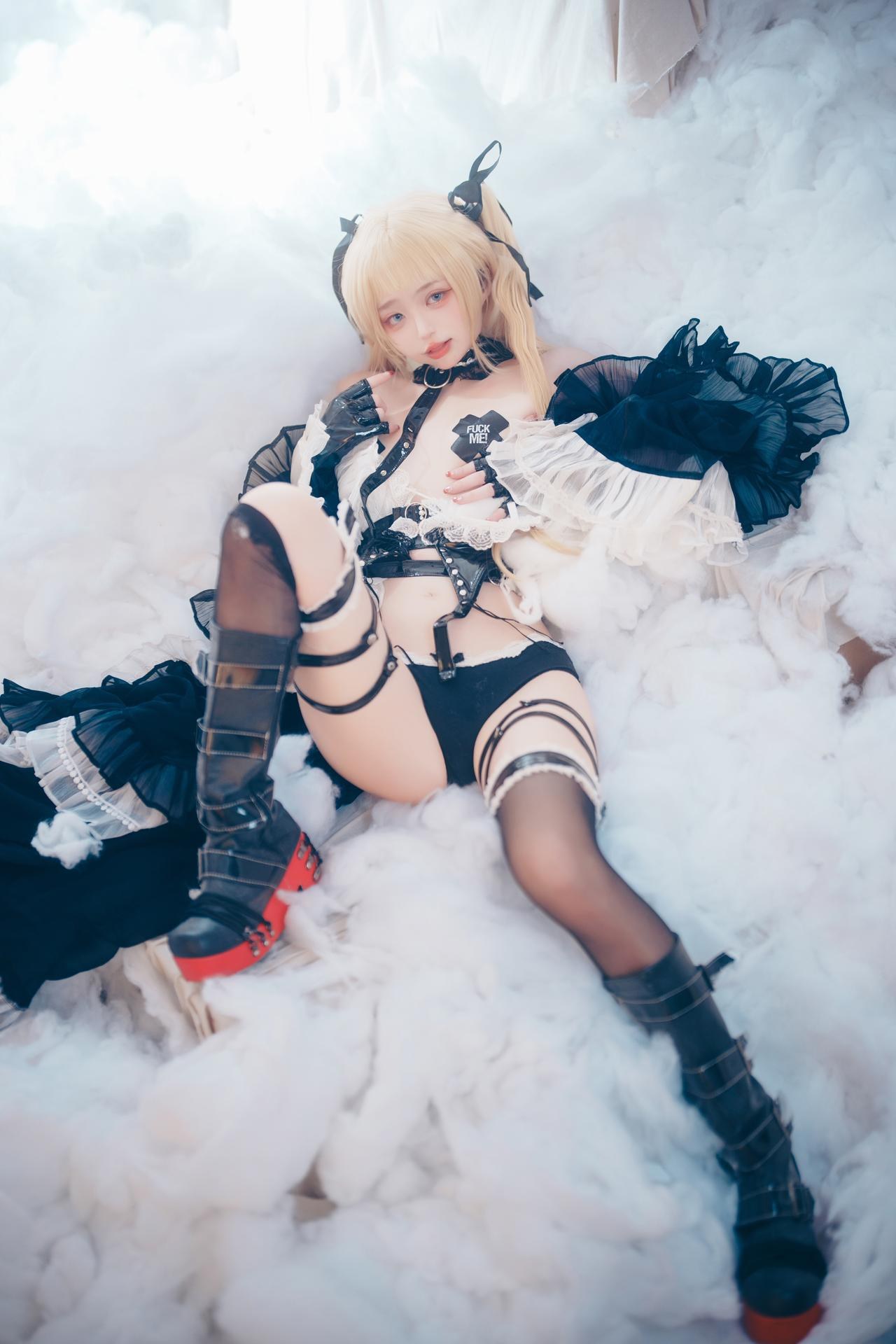 [cosplay] Irisuare(愛莉) - Marie Rose：Marie Rose角色還原美腿大尺度 68P