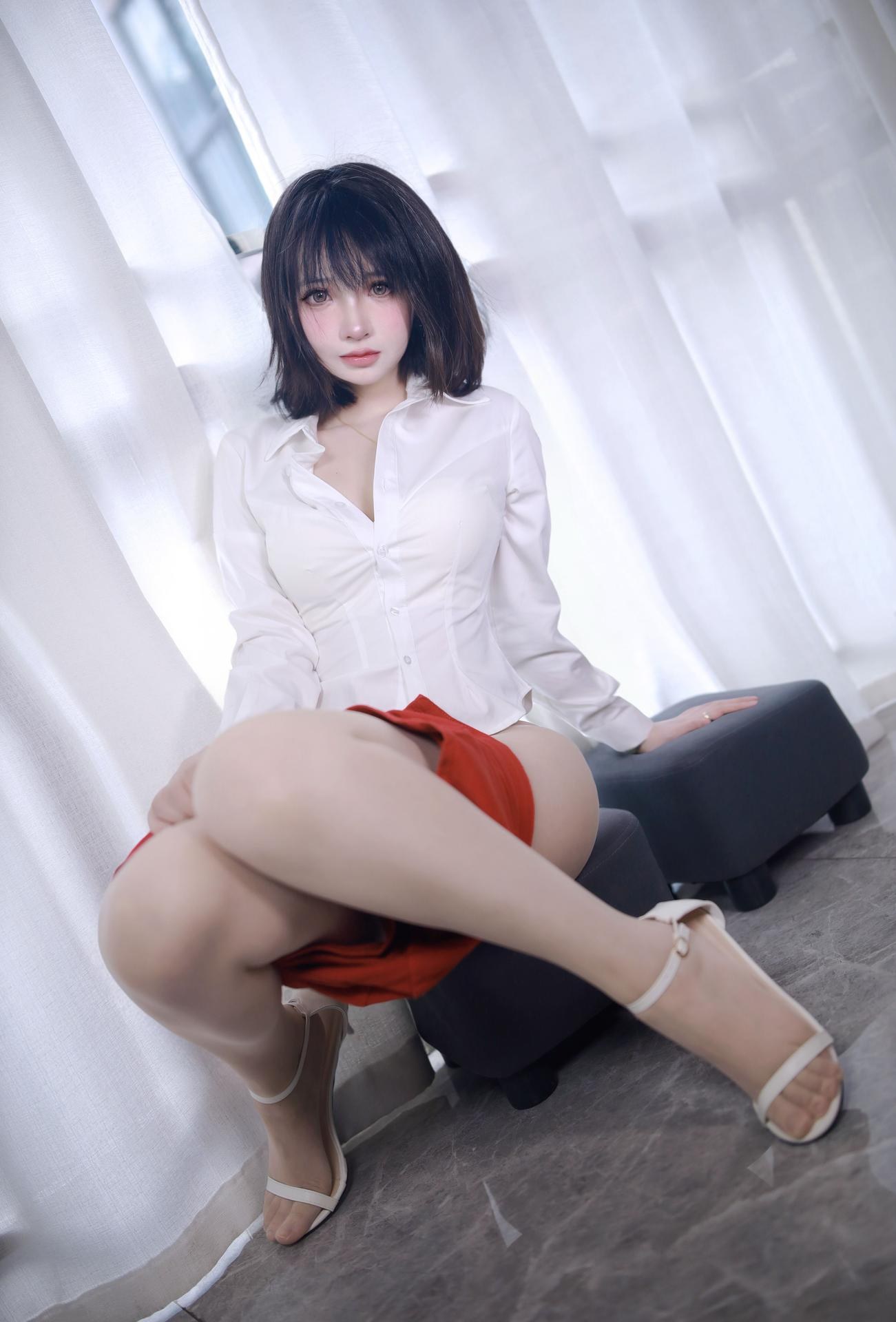 [cosplay] 疯猫ss - 2025年09月会员訂閱合集角色還原美腿大尺度 68P