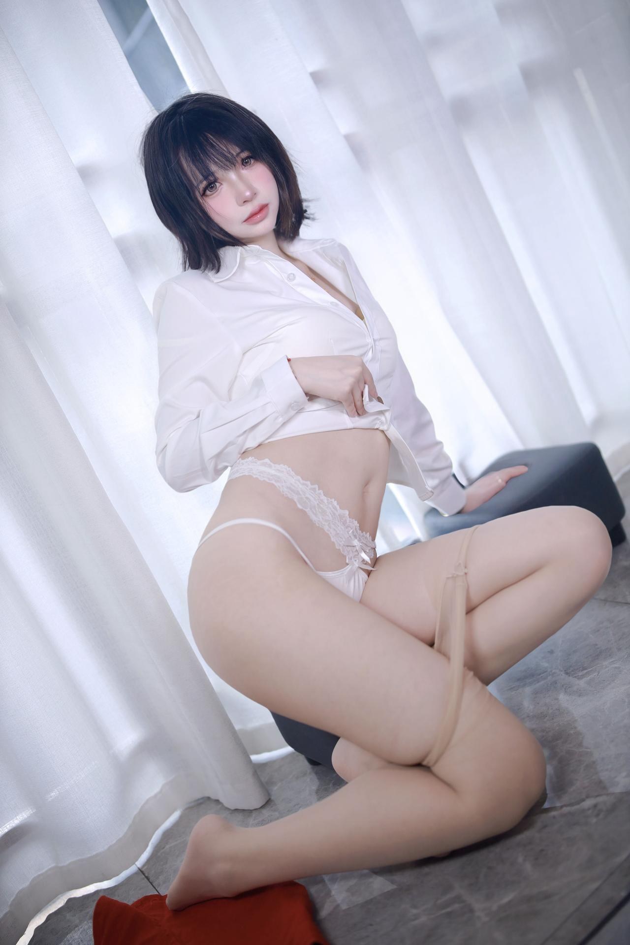[cosplay] 疯猫ss - 2025年09月会员订阅合集角色还原美腿大尺度 68P