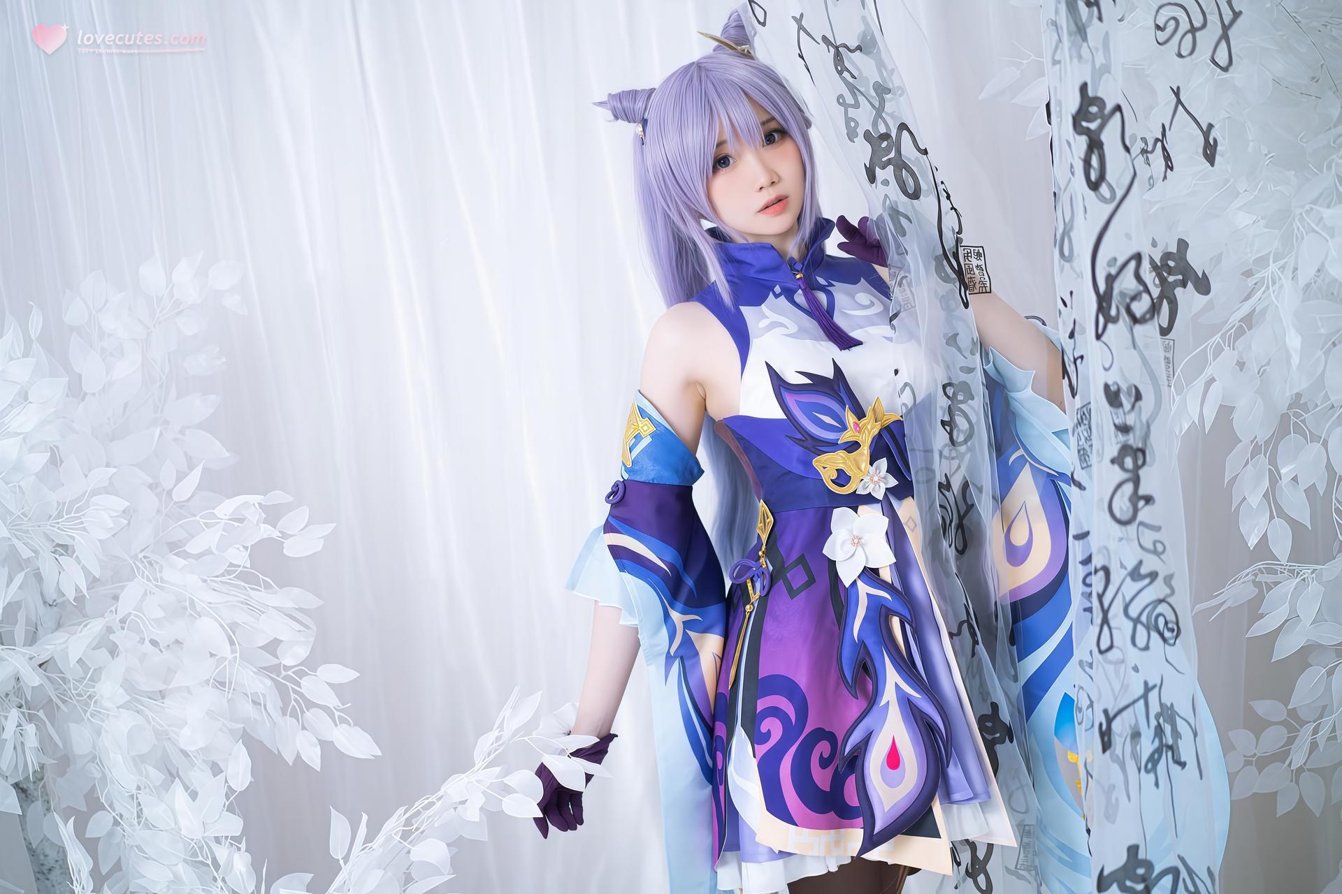 [cosplay] 焖焖碳 - 刻晴：刻晴角色还原美腿大尺度 18P