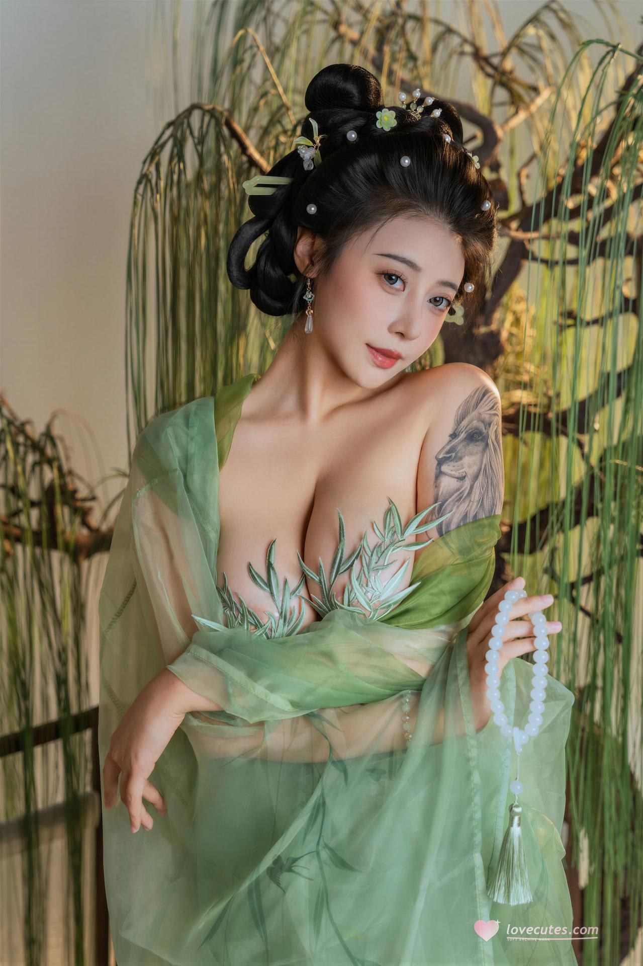 [cosplay] 奈汐酱nice - 拾翠角色还原美腿大尺度 90P1V