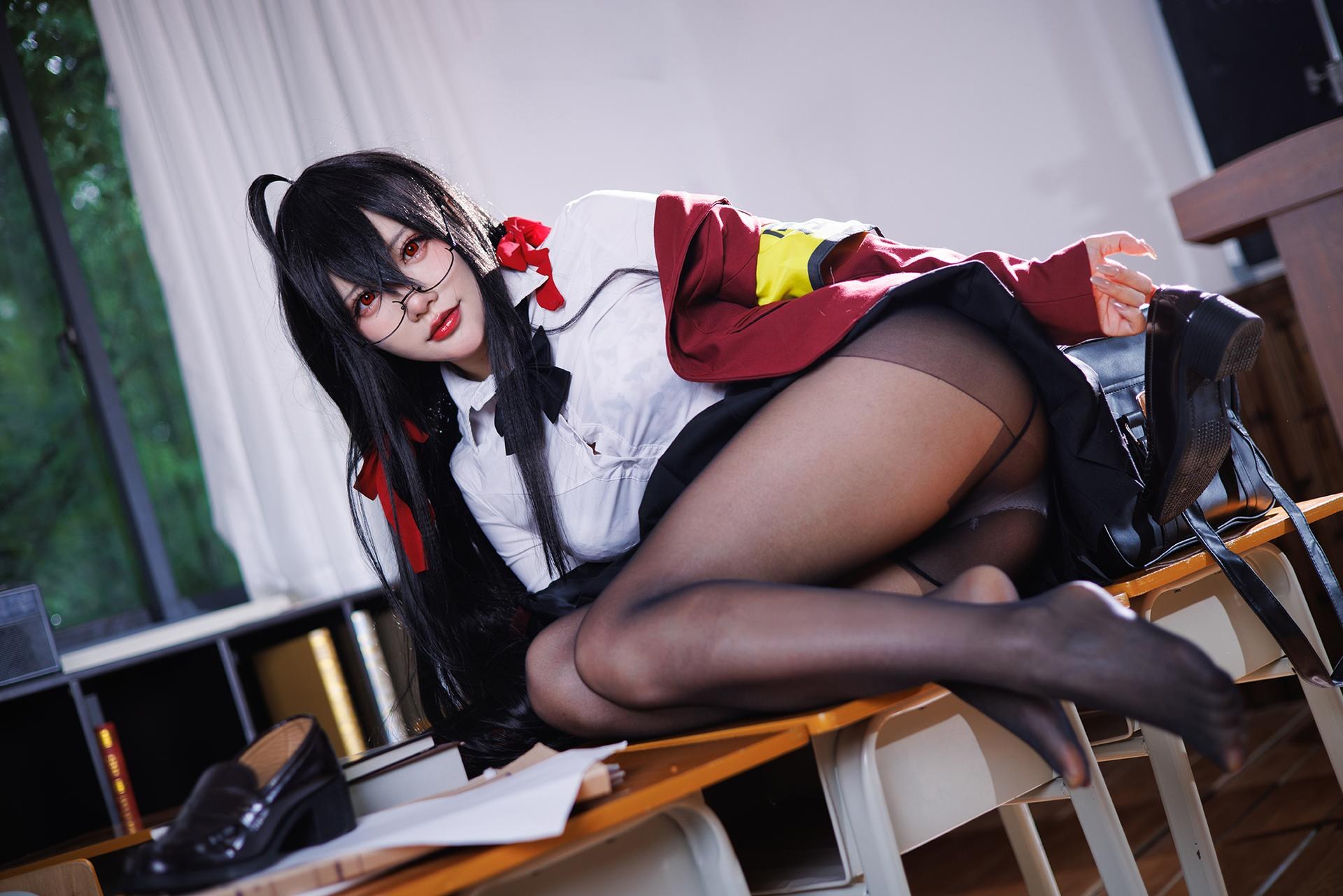 [cosplay] 是一只熊仔吗 - 大凤：大凤JK角色還原美腿大尺度 50P