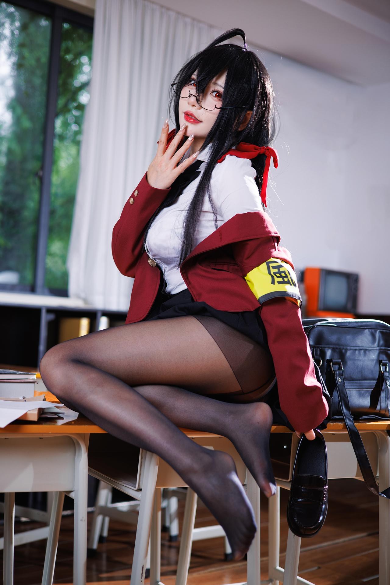 [cosplay] 是一只熊仔吗 - 大凤：大凤JK角色還原美腿大尺度 50P