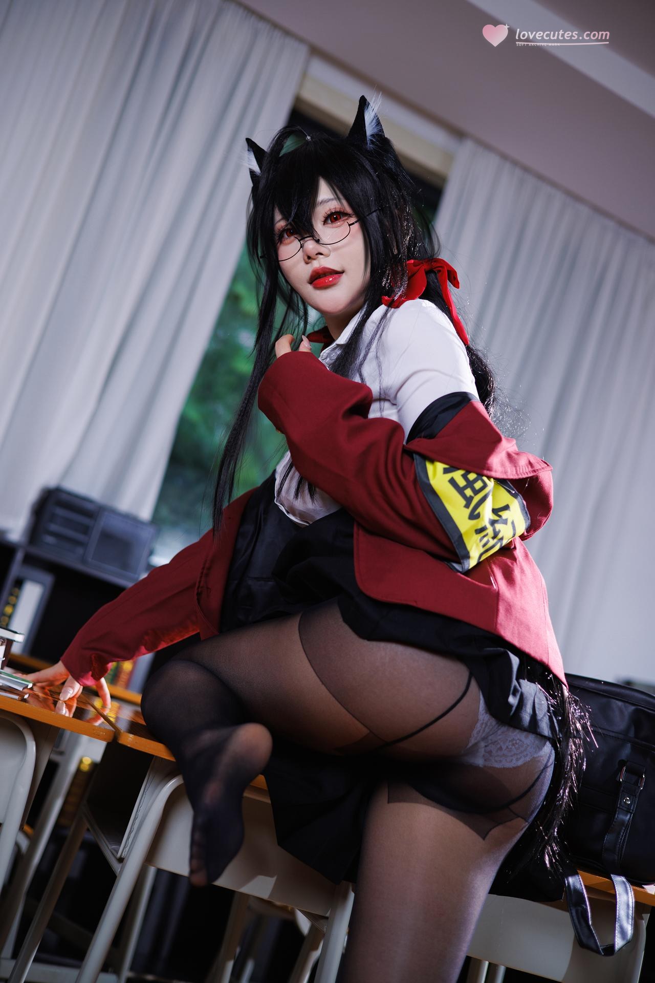 [cosplay] 是一只熊仔吗 - 大凤：大凤JK角色還原美腿大尺度 50P