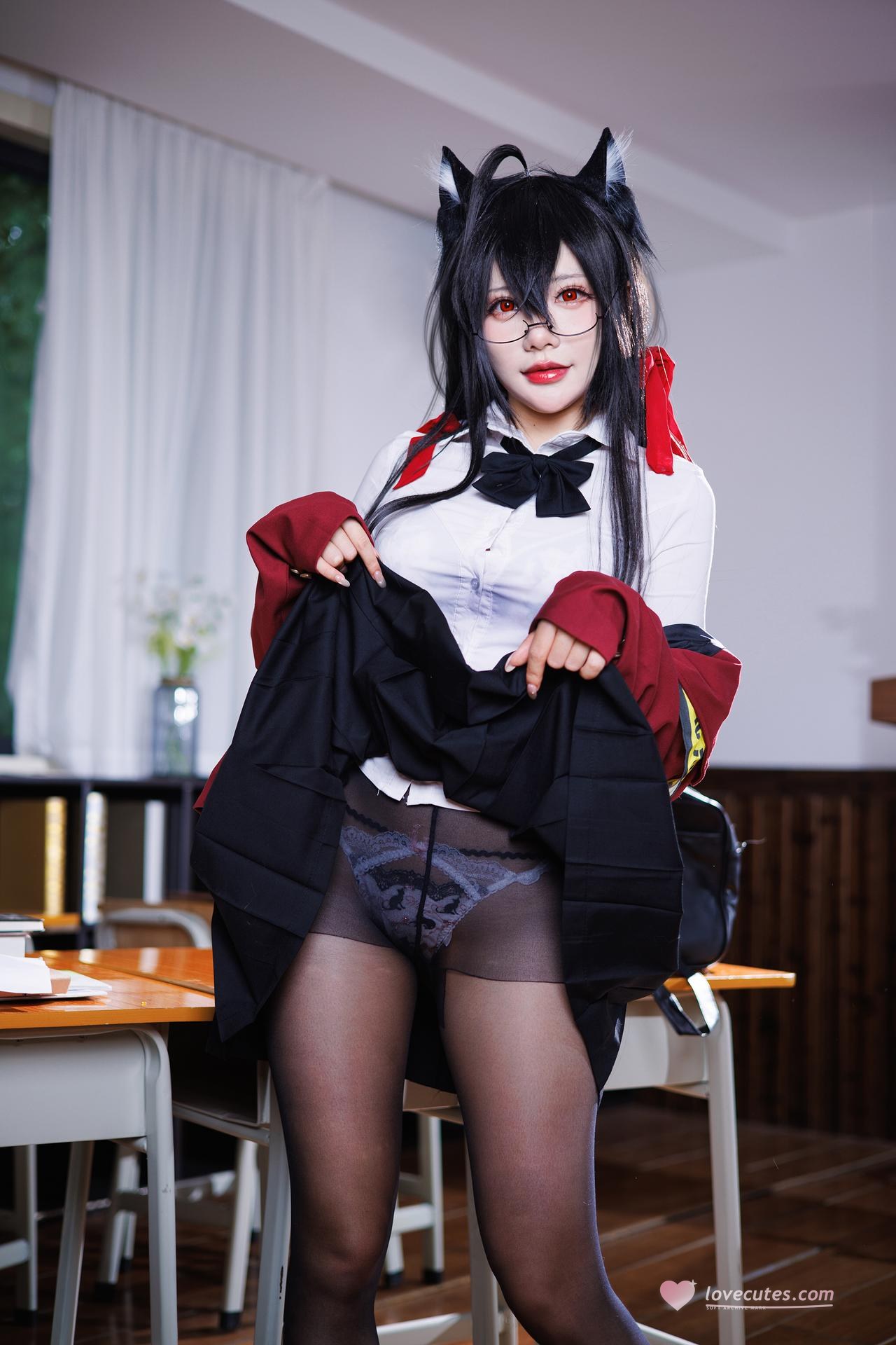 [cosplay] 是一只熊仔吗 - 大凤：大凤JK角色還原美腿大尺度 50P