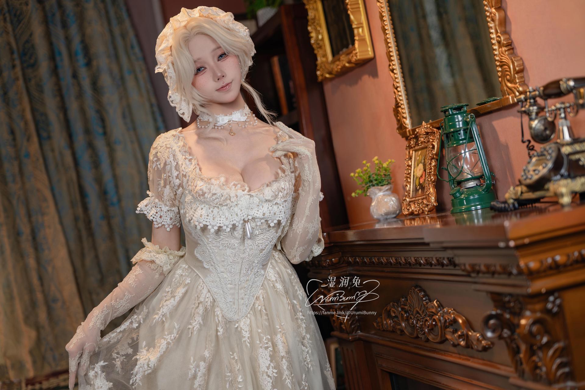 [cosplay] 黏黏团子兔 - 2026年06月作品 大小姐的思春期：角色还原美腿大尺度 108P3V