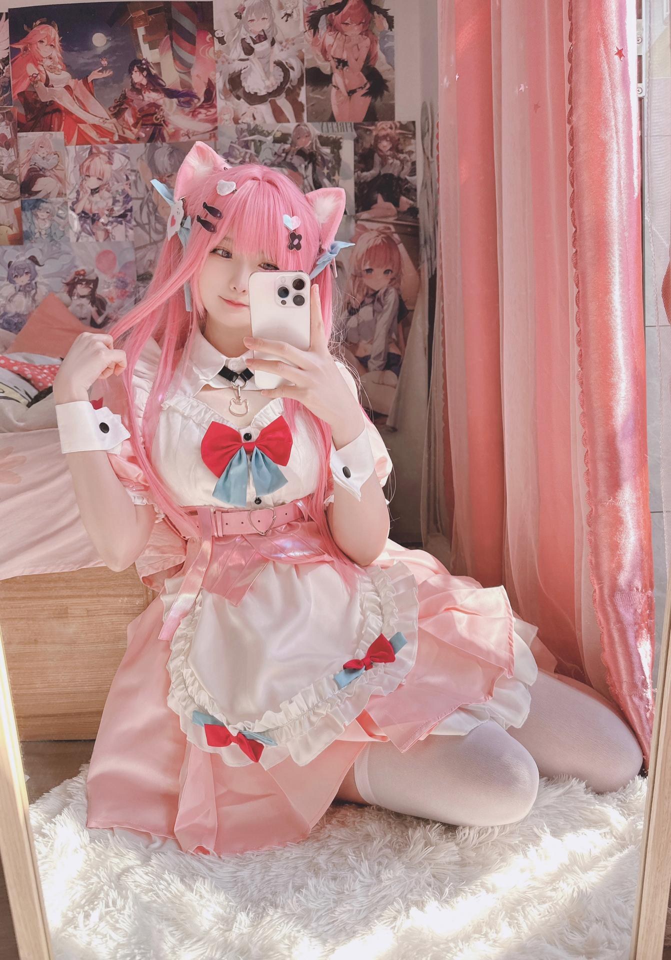 [cosplay] 習呆呆 - 咲奈：女仆貓耳翘臀大尺度角色還原 20P3G1V