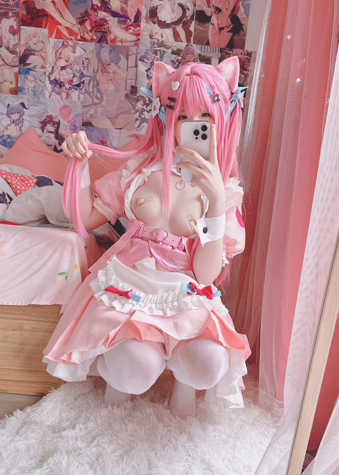 [cosplay] 習呆呆 - 咲奈：女仆貓耳翘臀大尺度角色還原 20P3G1V