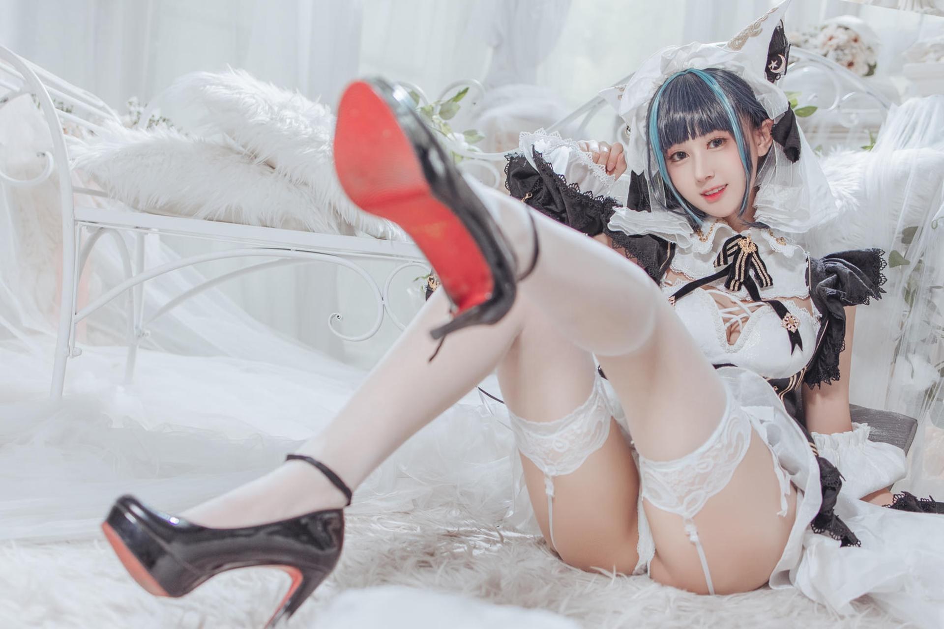 [Cosplay] Hanyu Sanwei - Cheshire hầu gái dáng đẹp 35P