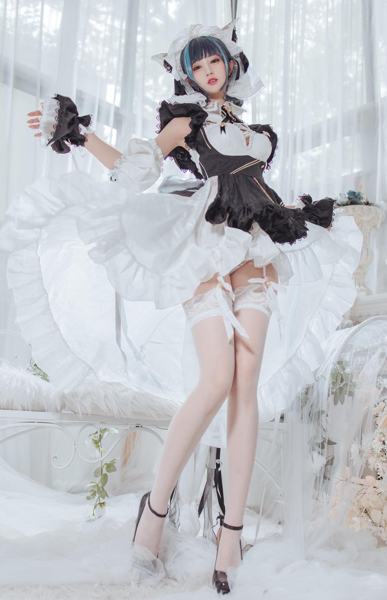 [Cosplay] Hanyu Sanwei - Cheshire hầu gái dáng đẹp 35P
