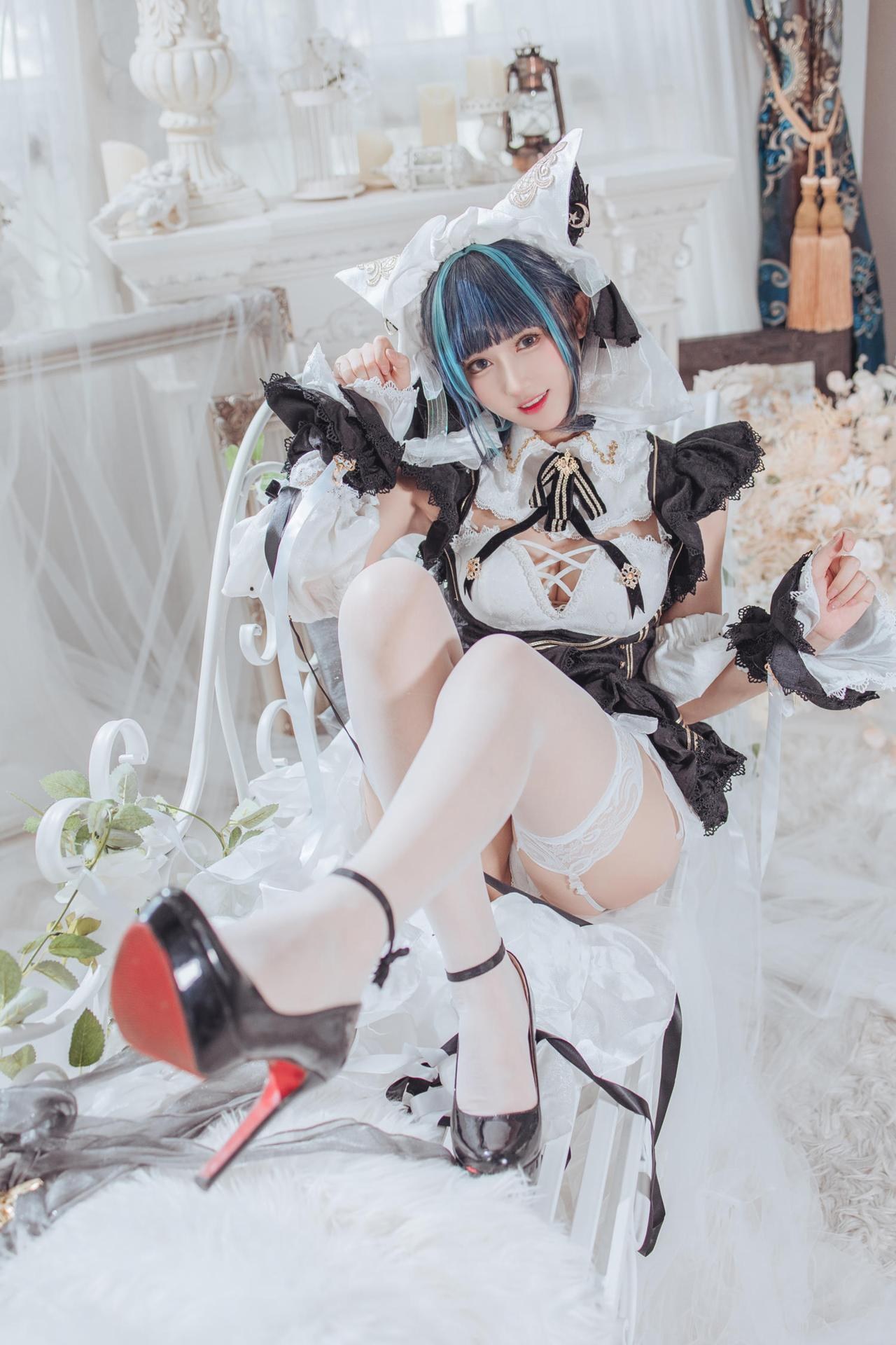 [Cosplay] Hanyu Sanwei - Cheshire hầu gái dáng đẹp 35P