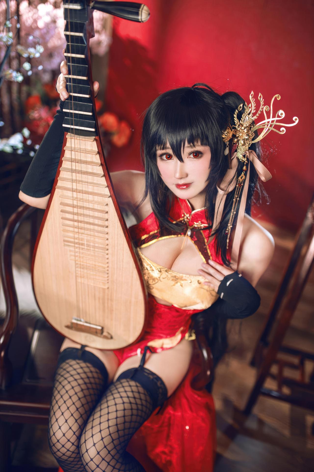 [Cosplay] Hanyu Sanwei - Azur Lane Taihou red qipao 21P