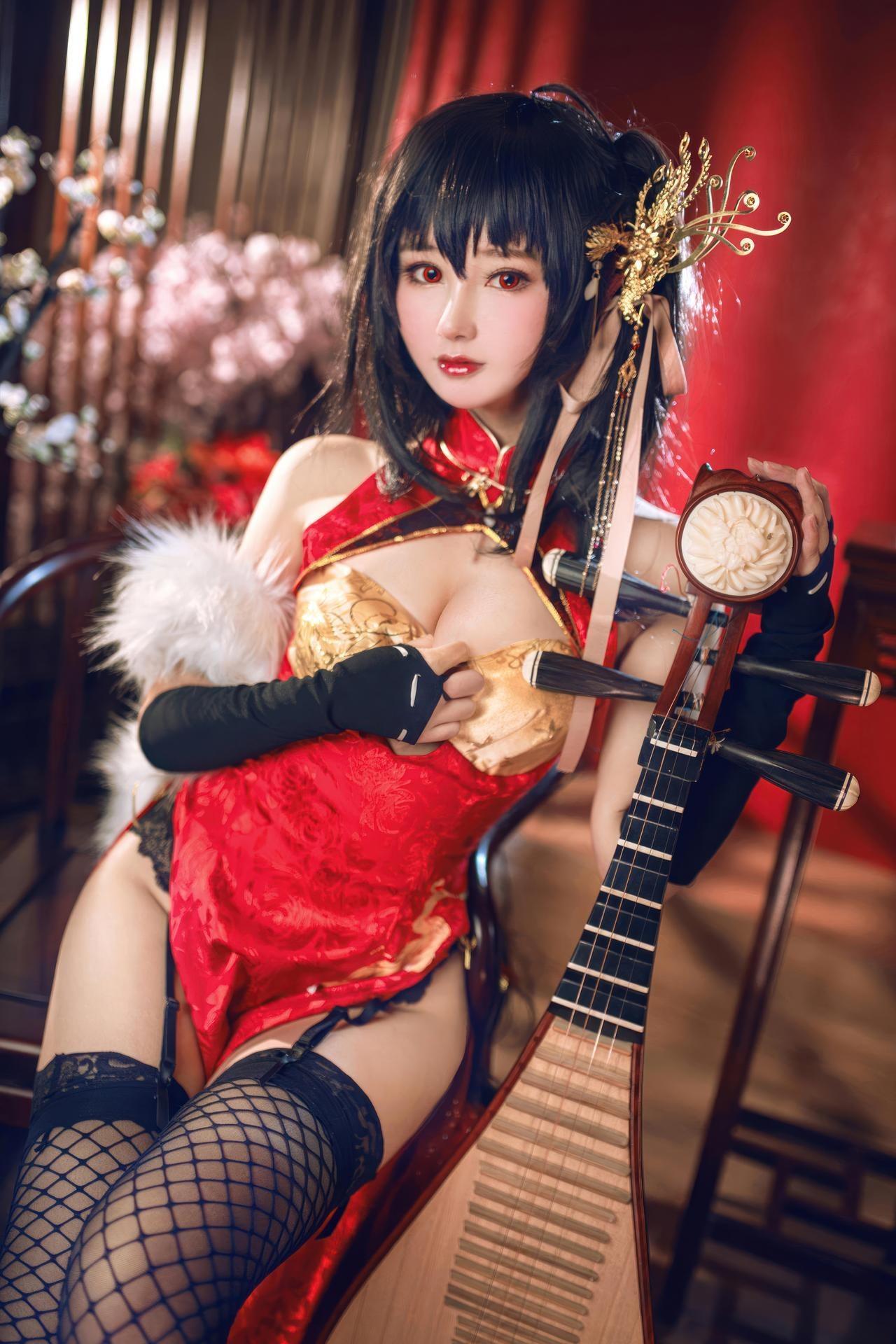 [Cosplay] Hanyu Sanwei - Azur Lane Taihou red qipao 21P