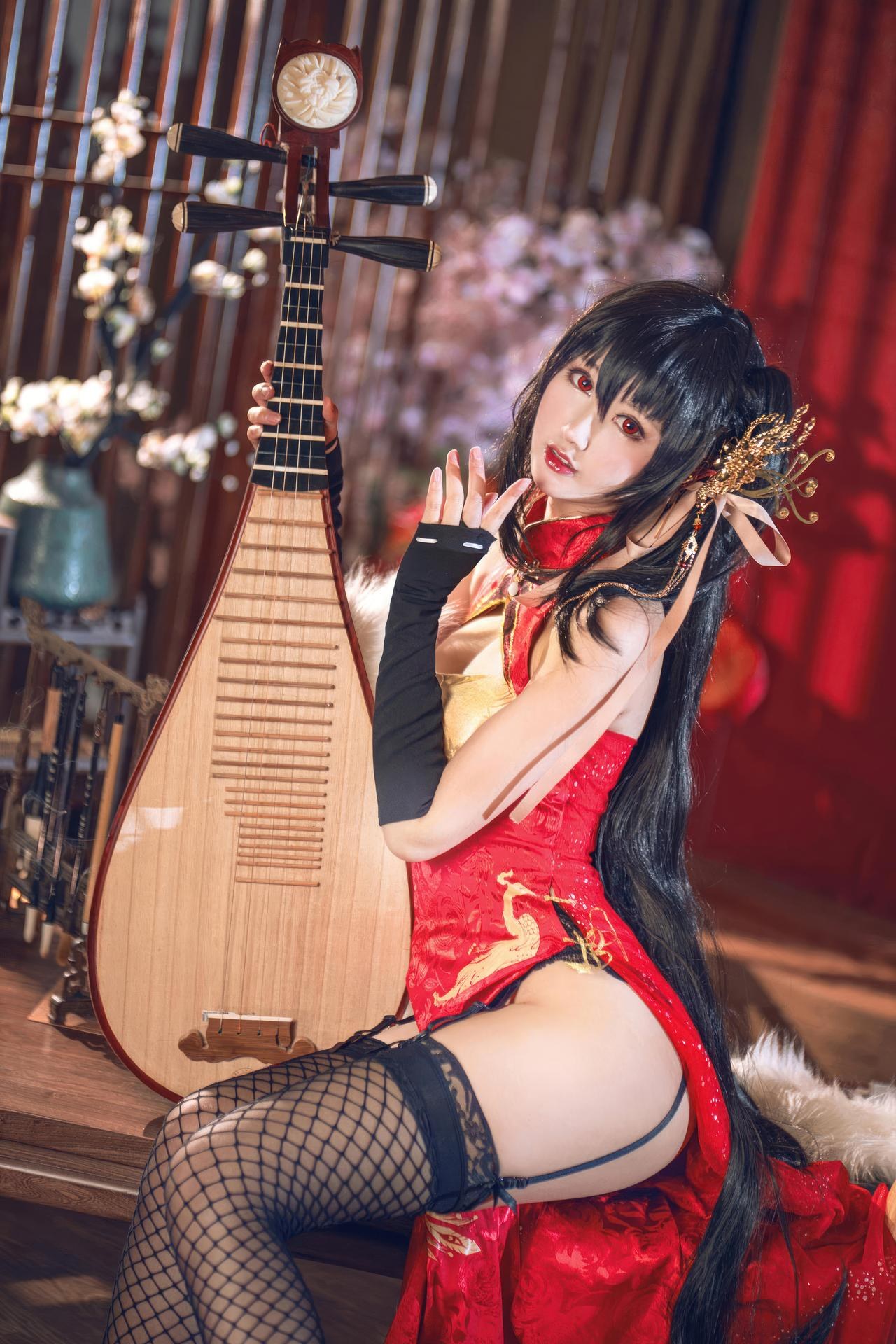 [Cosplay] Hanyu Sanwei - Taihou sườn xám đỏ dáng đẹp 21P