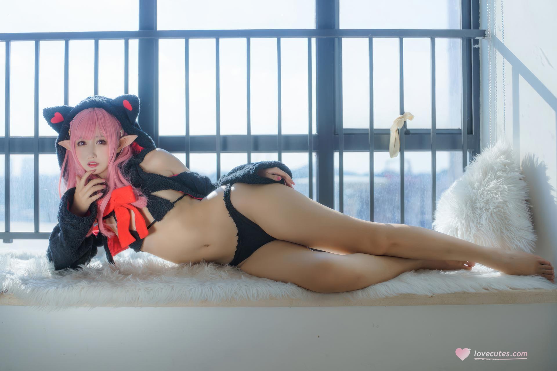 [Cosplay] Hanyu Sanwei - แมวของขวัญผมชมพู คอสเพลย์ 26P