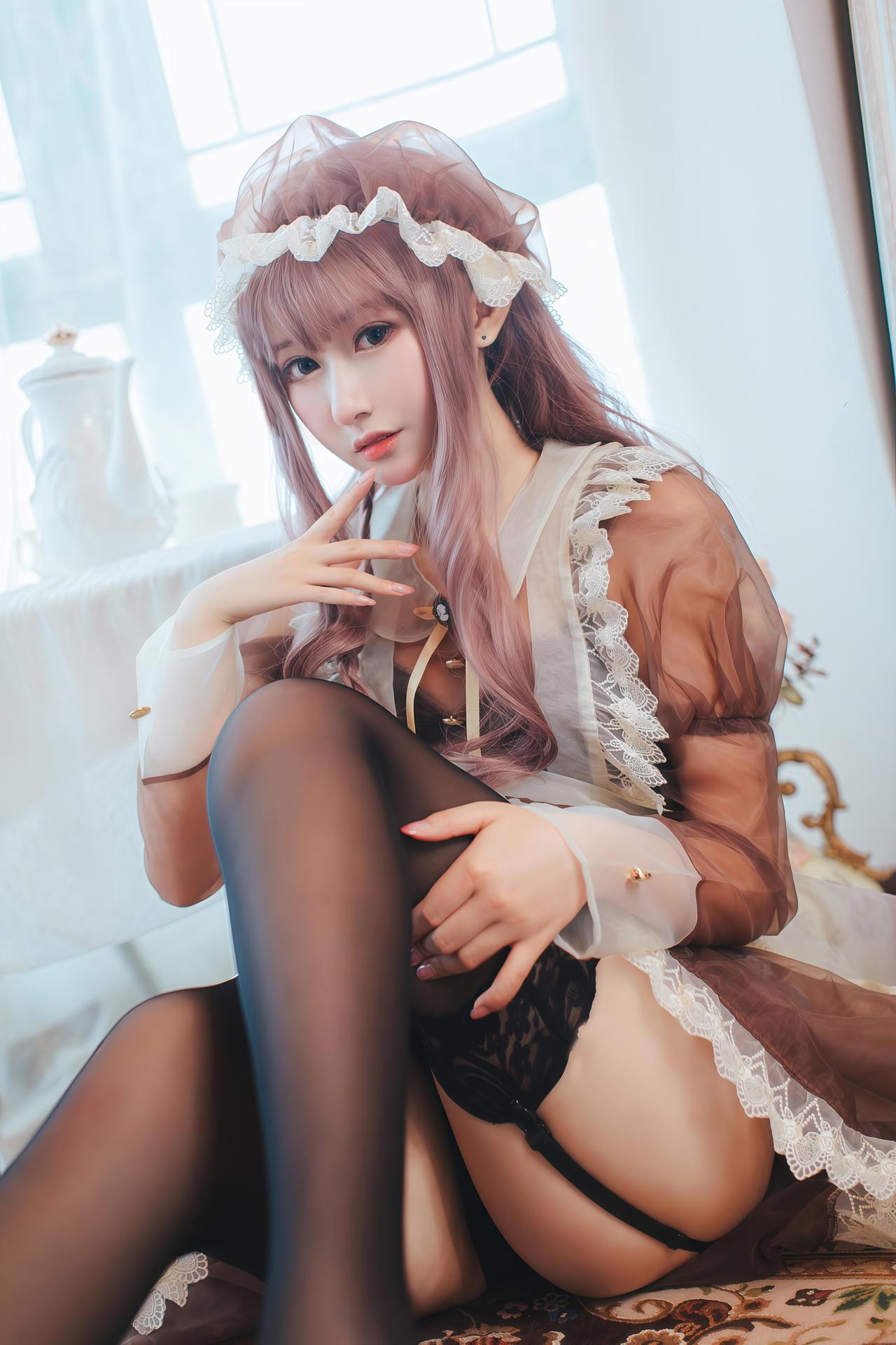 [Cosplay] Hanyu Sanwei and Yi Qian Zhi Mao Bohe - duo sheer maid room 32P