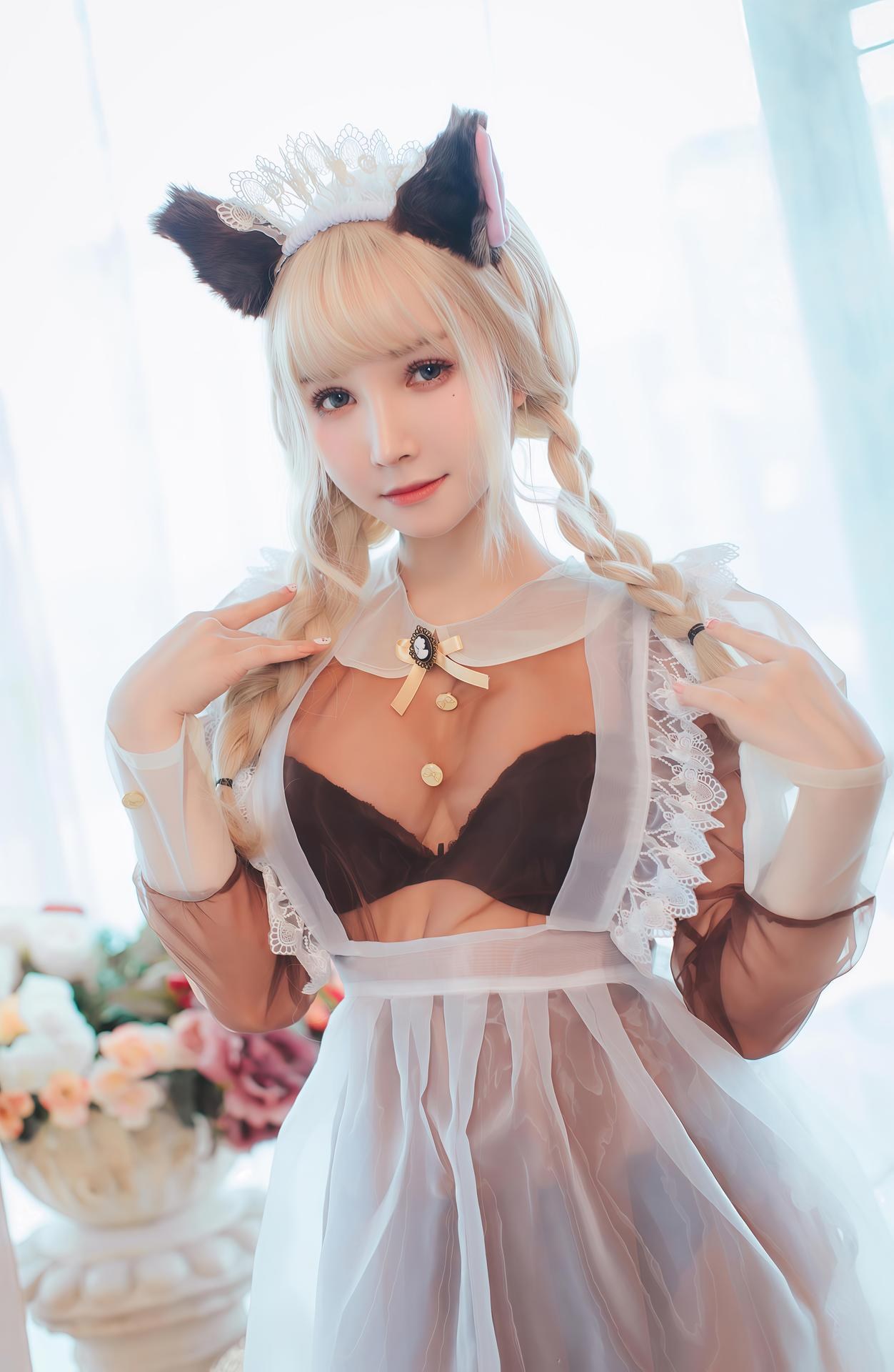 [Cosplay] Hanyu Sanwei and Yi Qian Zhi Mao Bohe - duo sheer maid room 32P
