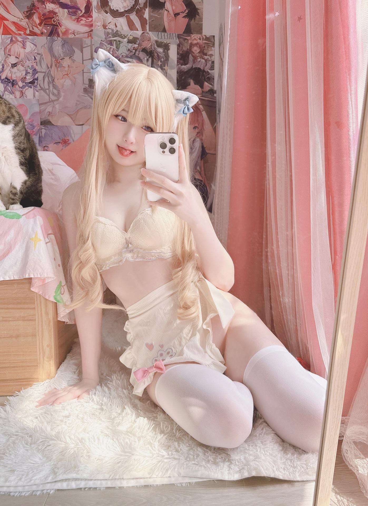 Xi Daidai - Cat-ear Maid bộ ảnh người thật phong cách riêng tư 19P1V