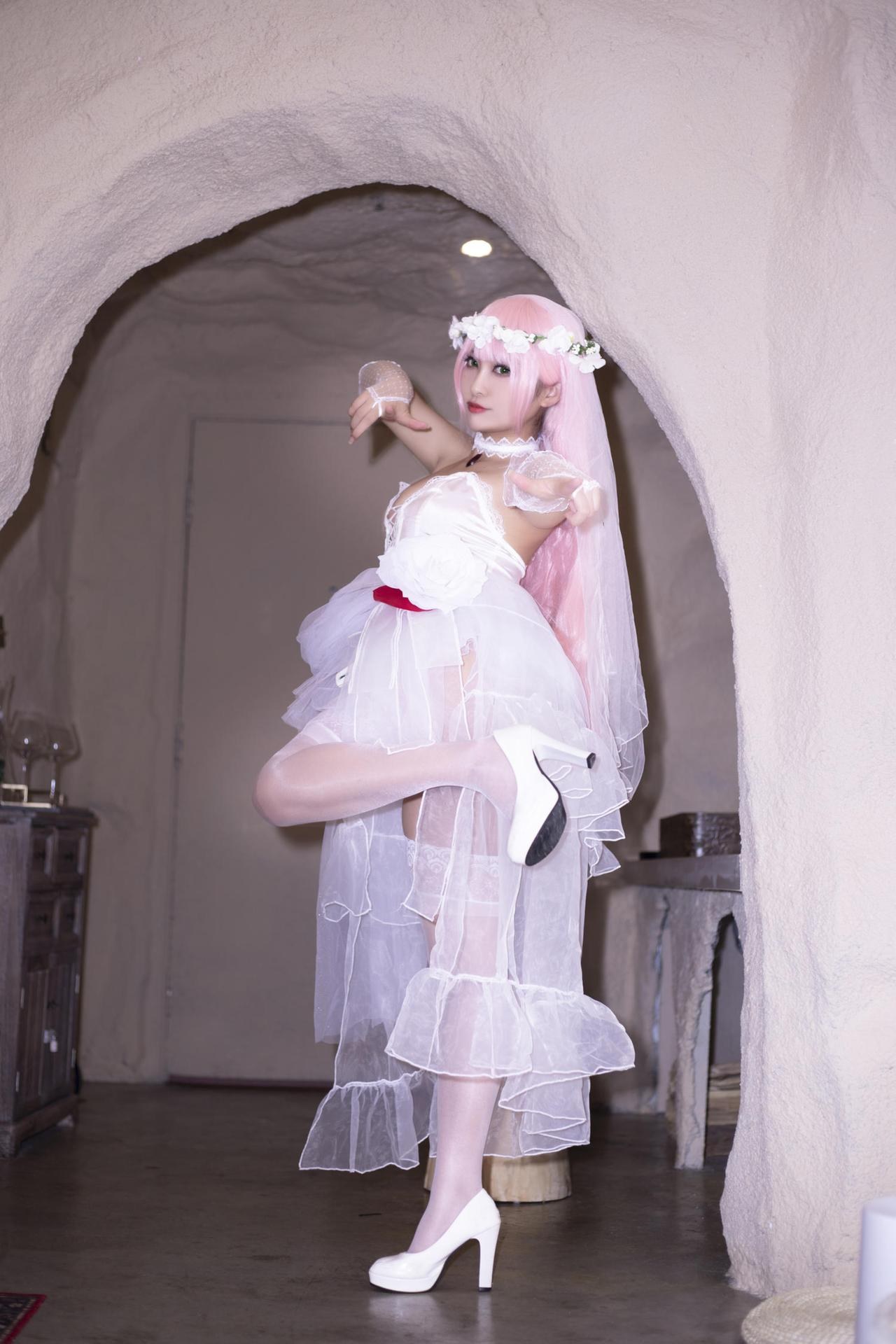 [Cosplay] LoLiSAMA - Zero Two bridal dress 63P