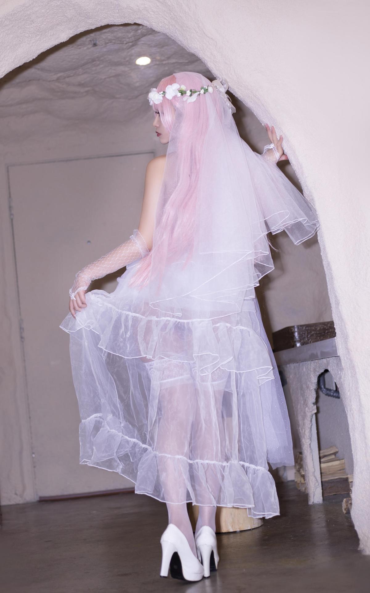 [Cosplay] LoLiSAMA - Zero Two bridal dress 63P