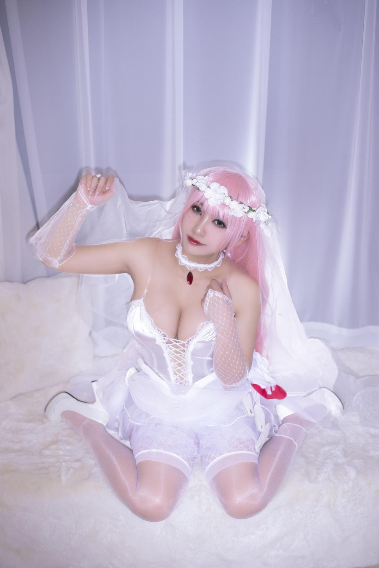 [Cosplay] LoLiSAMA - Zero Two bridal dress 63P