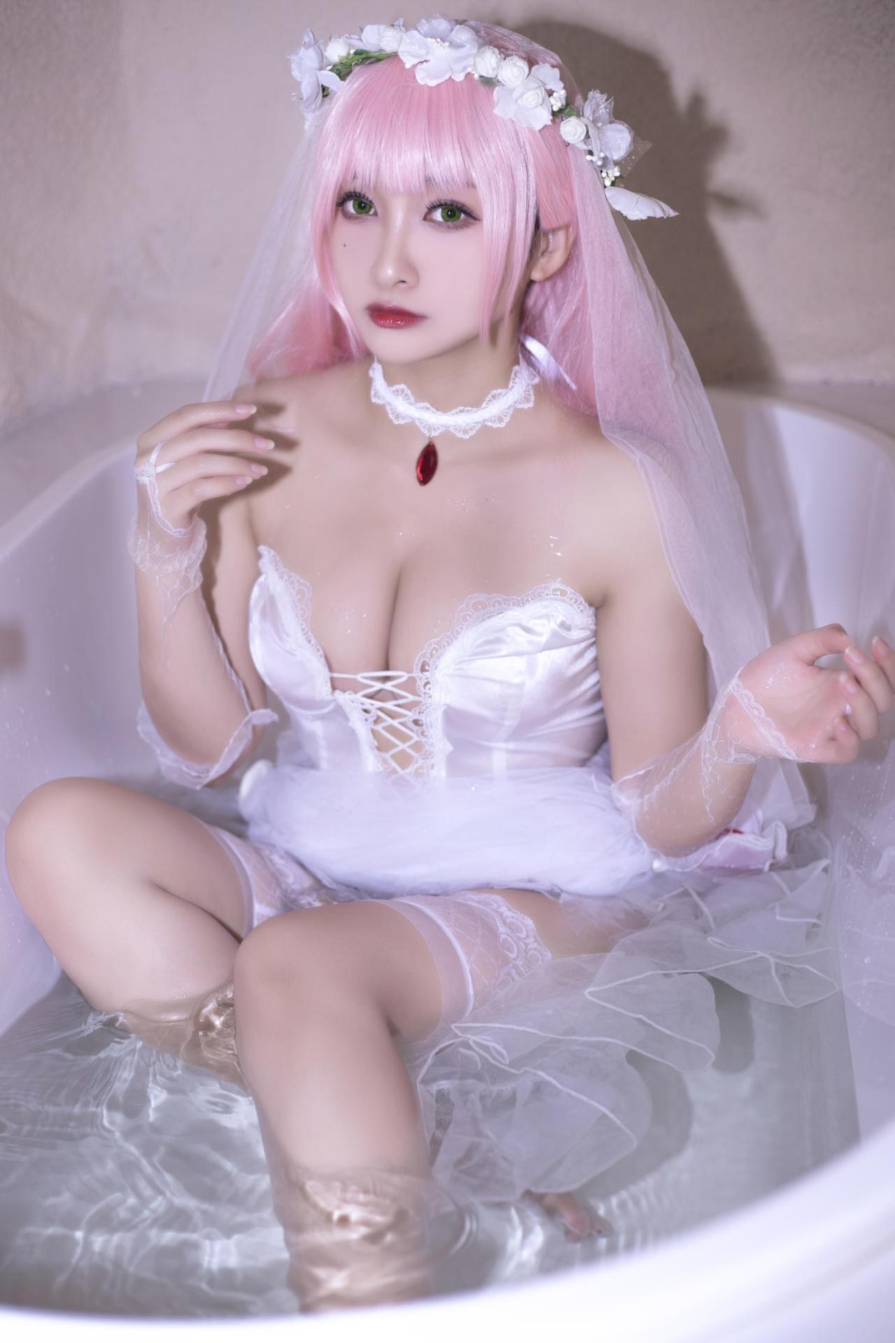 [Cosplay] LoLiSAMA - Zero Two bridal dress 63P