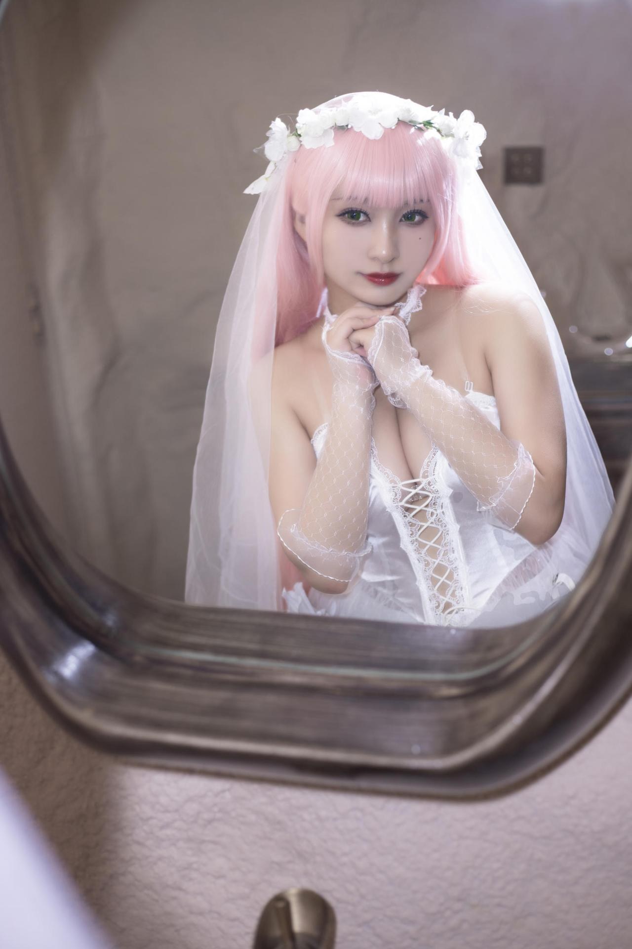 [cosplay] 洛璃LoLiSAMA - 02花嫁：角色还原美腿大尺度 63P