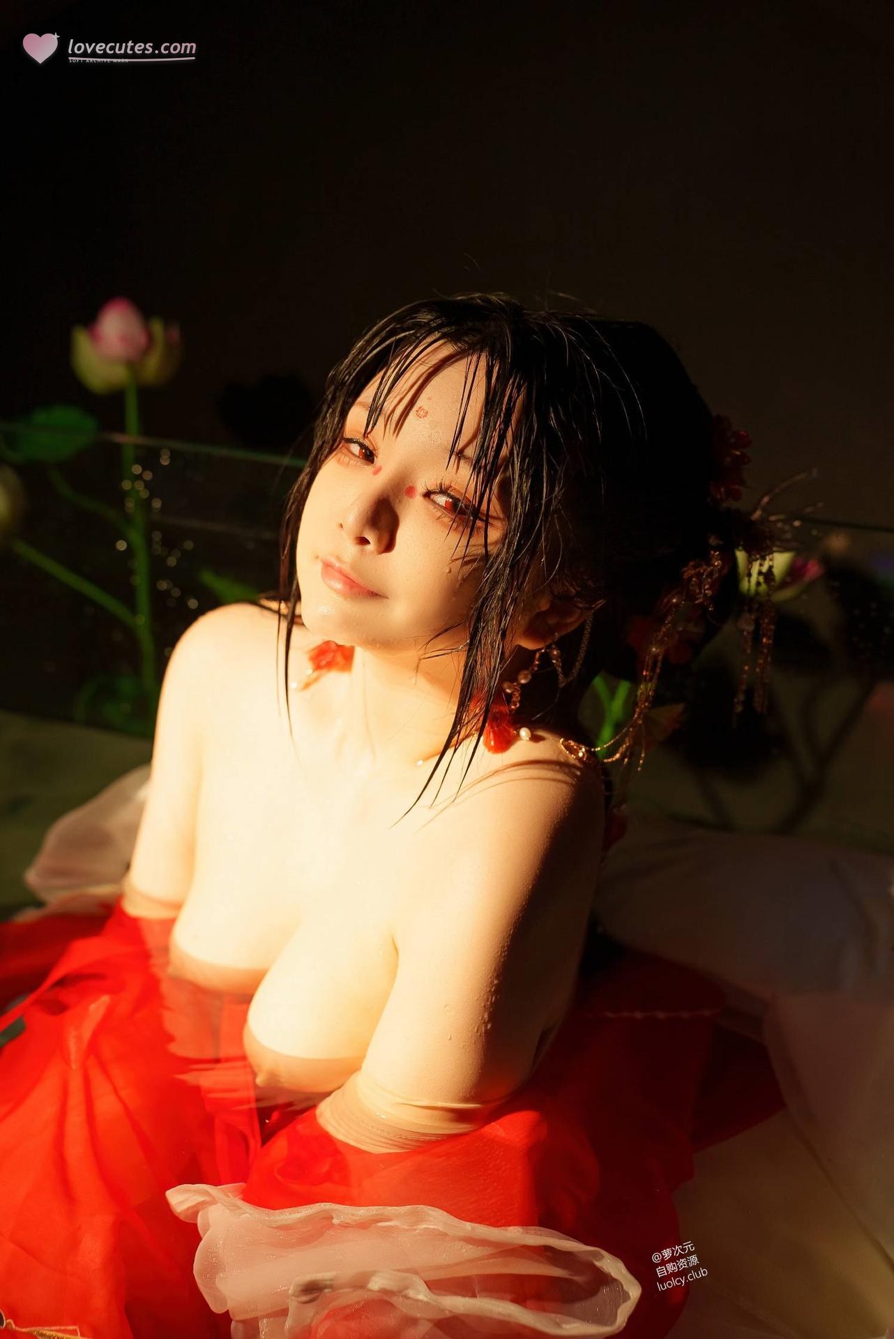 [cosplay] 落落Raku - 赤龍姬：角色還原美腿大尺度 59P1V