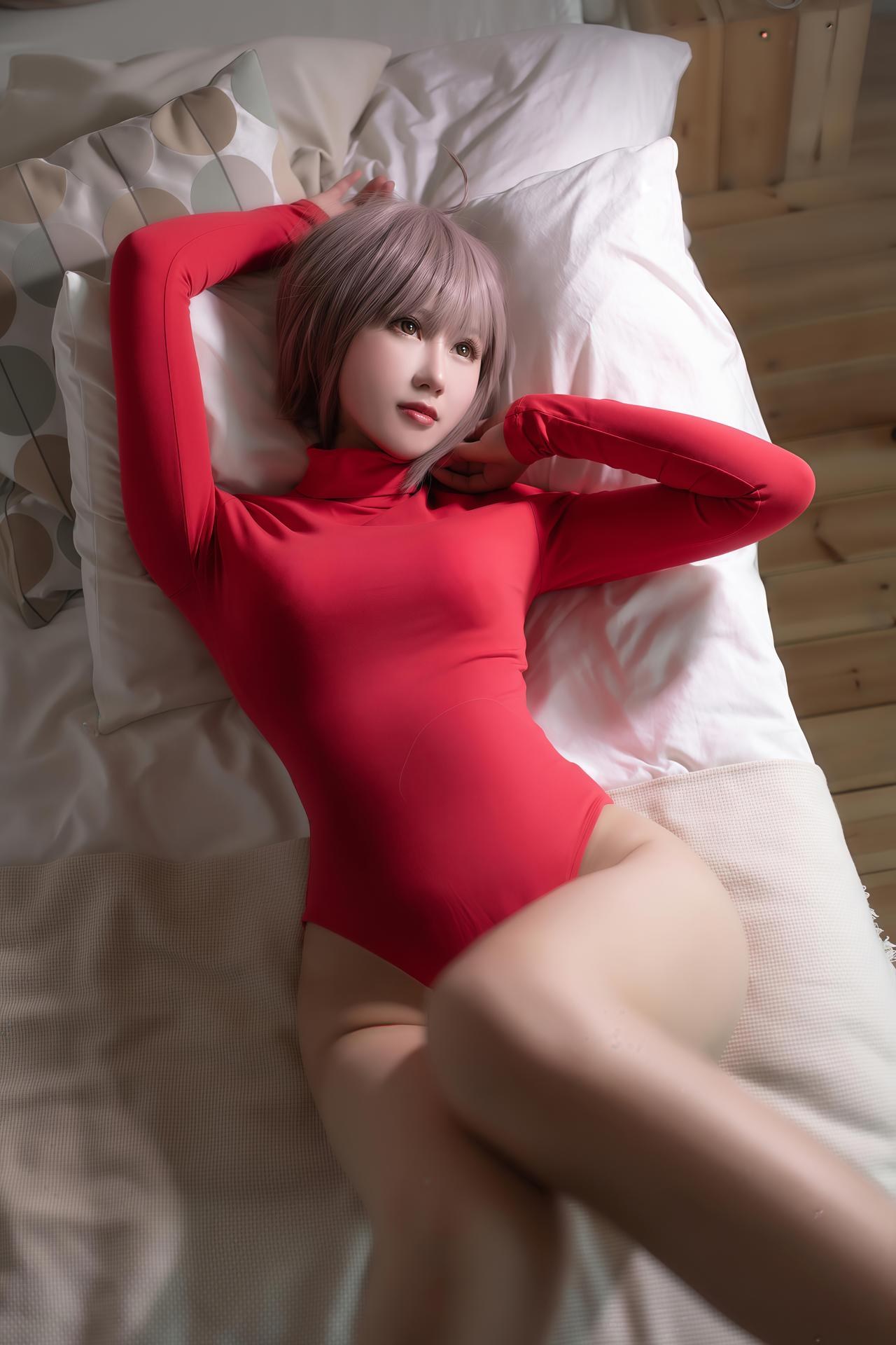 [Cosplay] Hanyu Sanwei - red bodysuit bedroom 24P