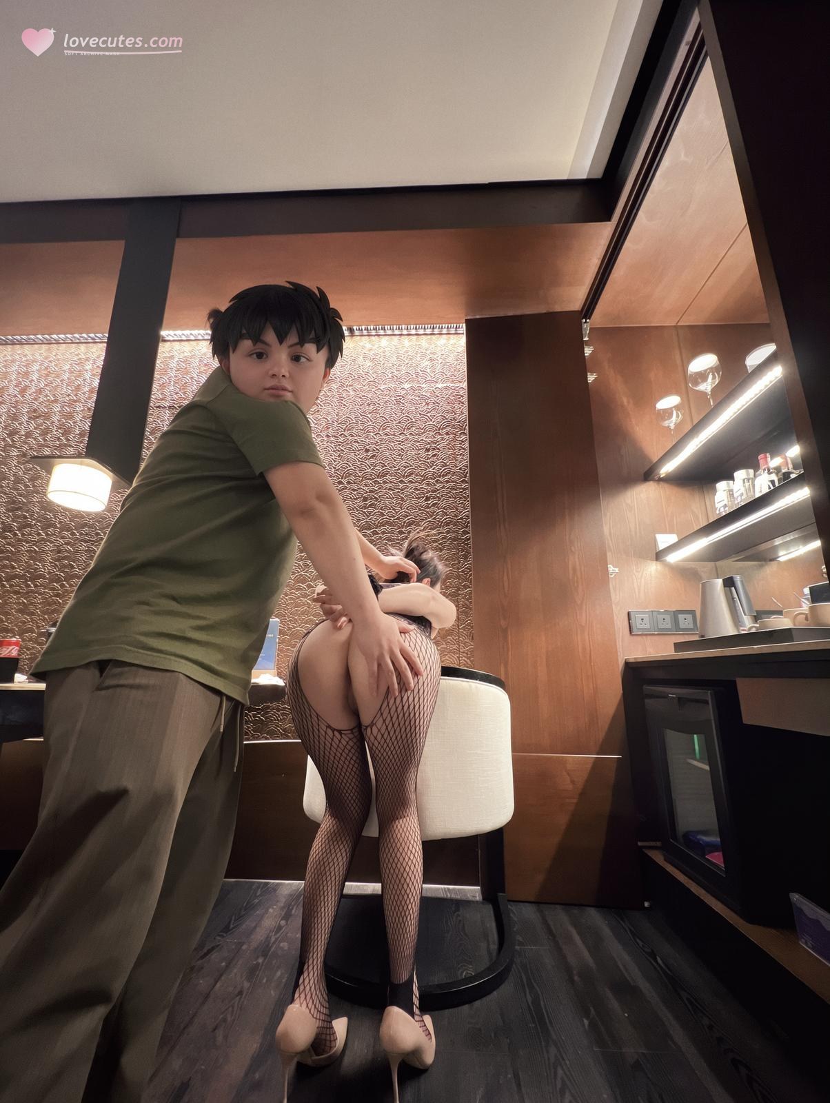 [寫真] 甲子先生 - 两个女奴母狗调教私拍福利：寫真美腿大尺度 78P50V