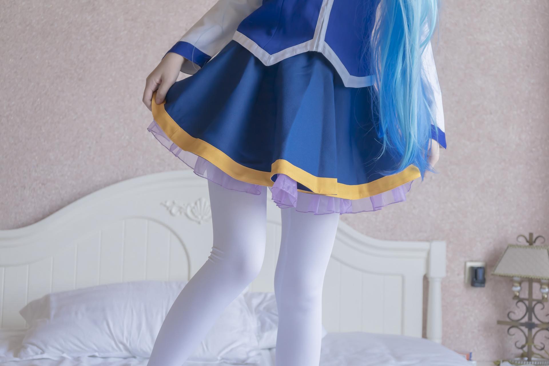 [cosplay] 少女映畫 - 阿庫婭：翹臀大尺度露點角色還原 80P
