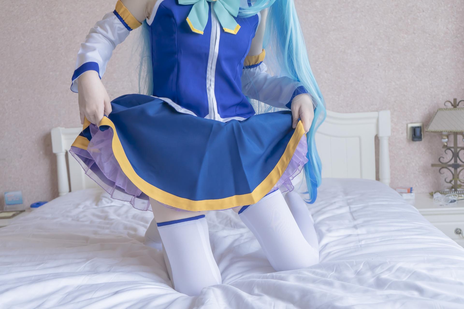 [Cosplay] Shaonv Yinghua - Aqua: phong cách ảnh người lớn chi tiết hở ngực vòng ba nổi bật bộ ảnh 80P